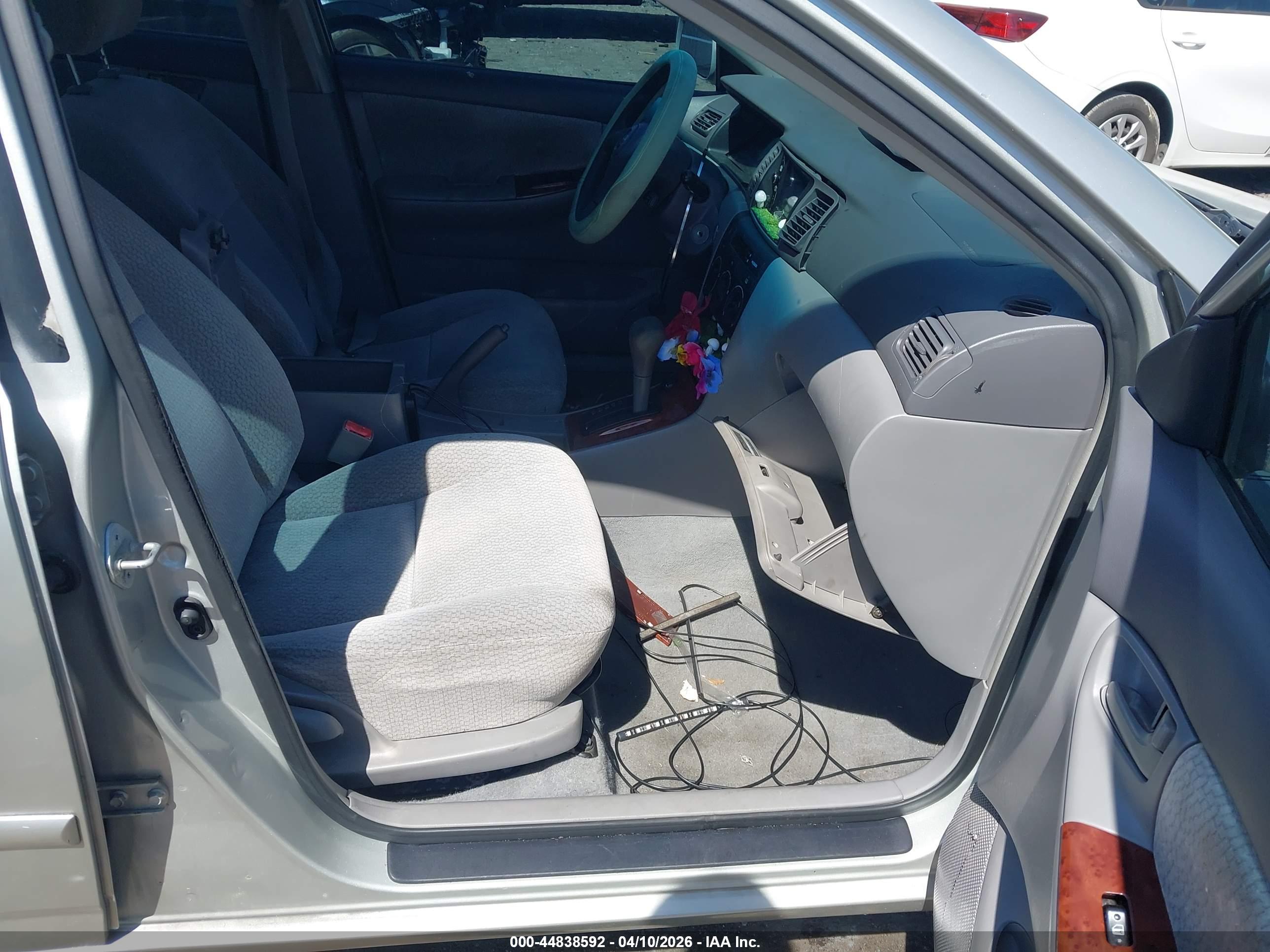 TOYOTA COROLLA image 5
