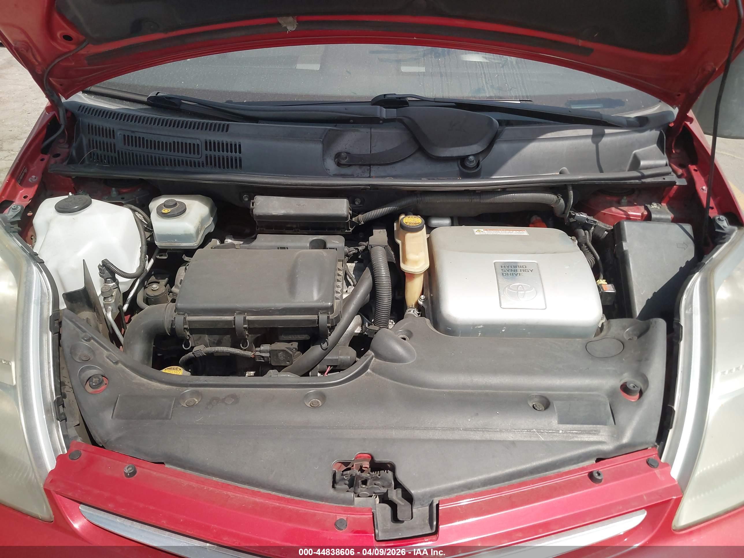 TOYOTA PRIUS image 10