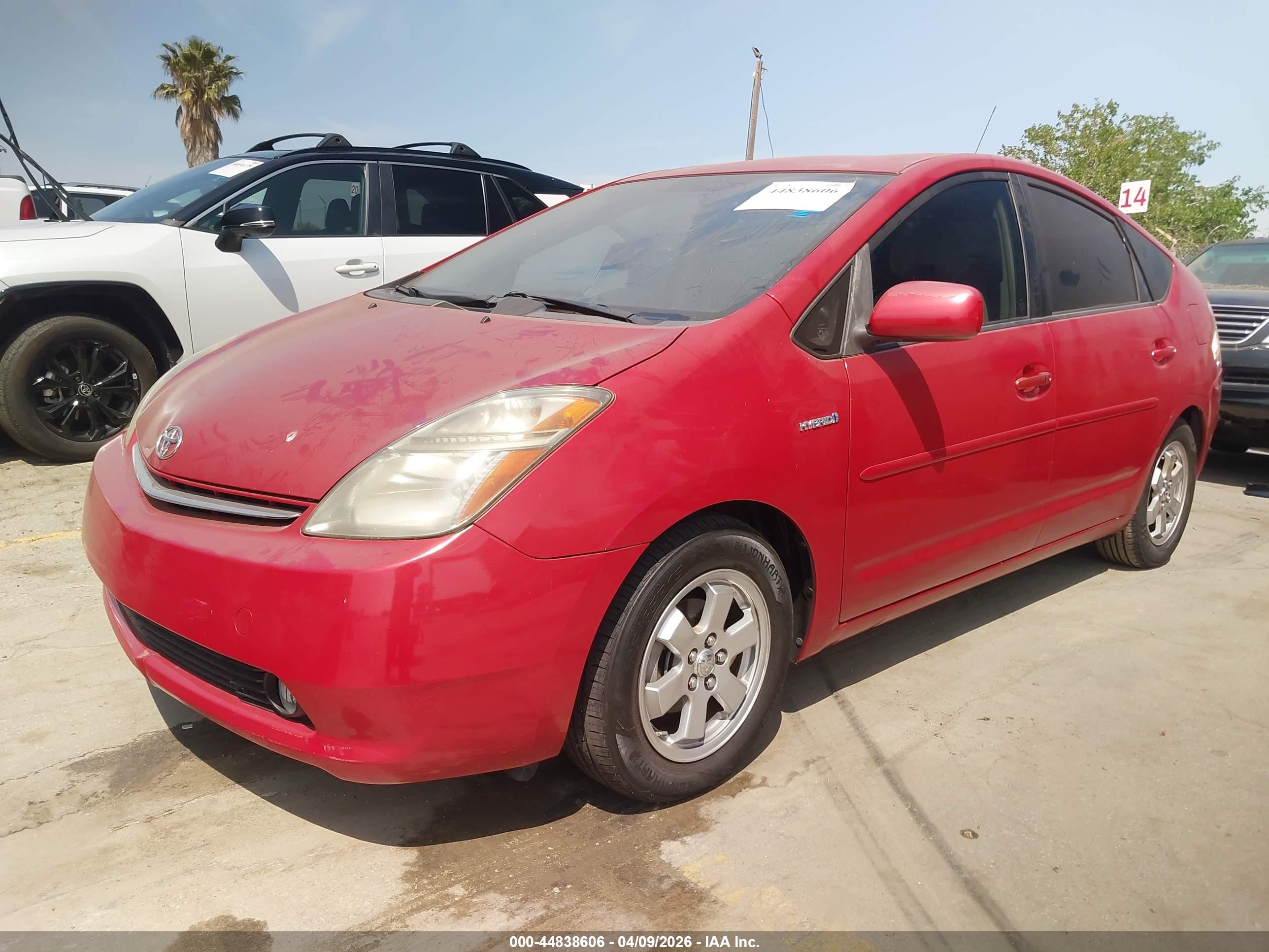 TOYOTA PRIUS image 2