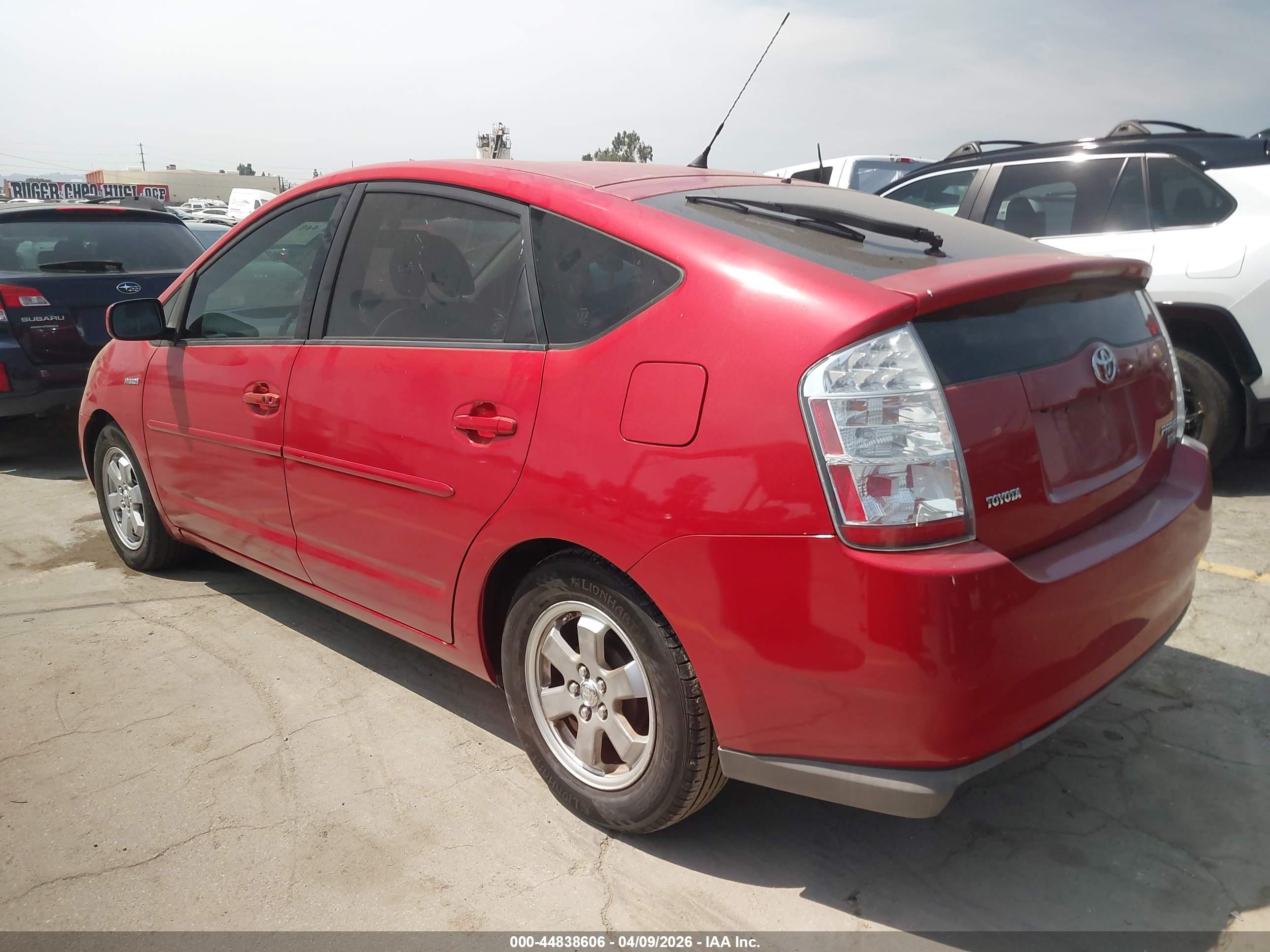 TOYOTA PRIUS image 3