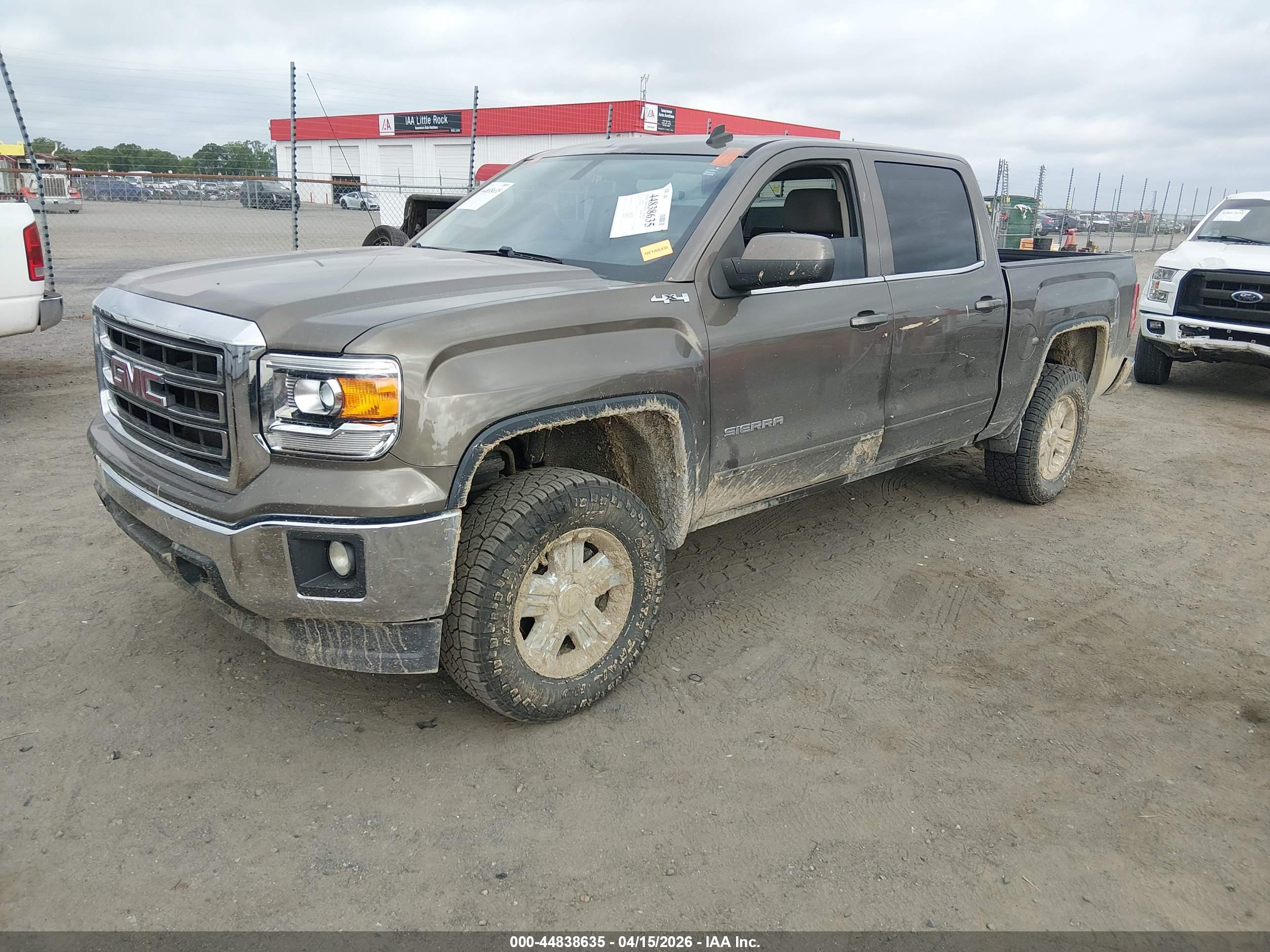 GMC SIERRA image 2