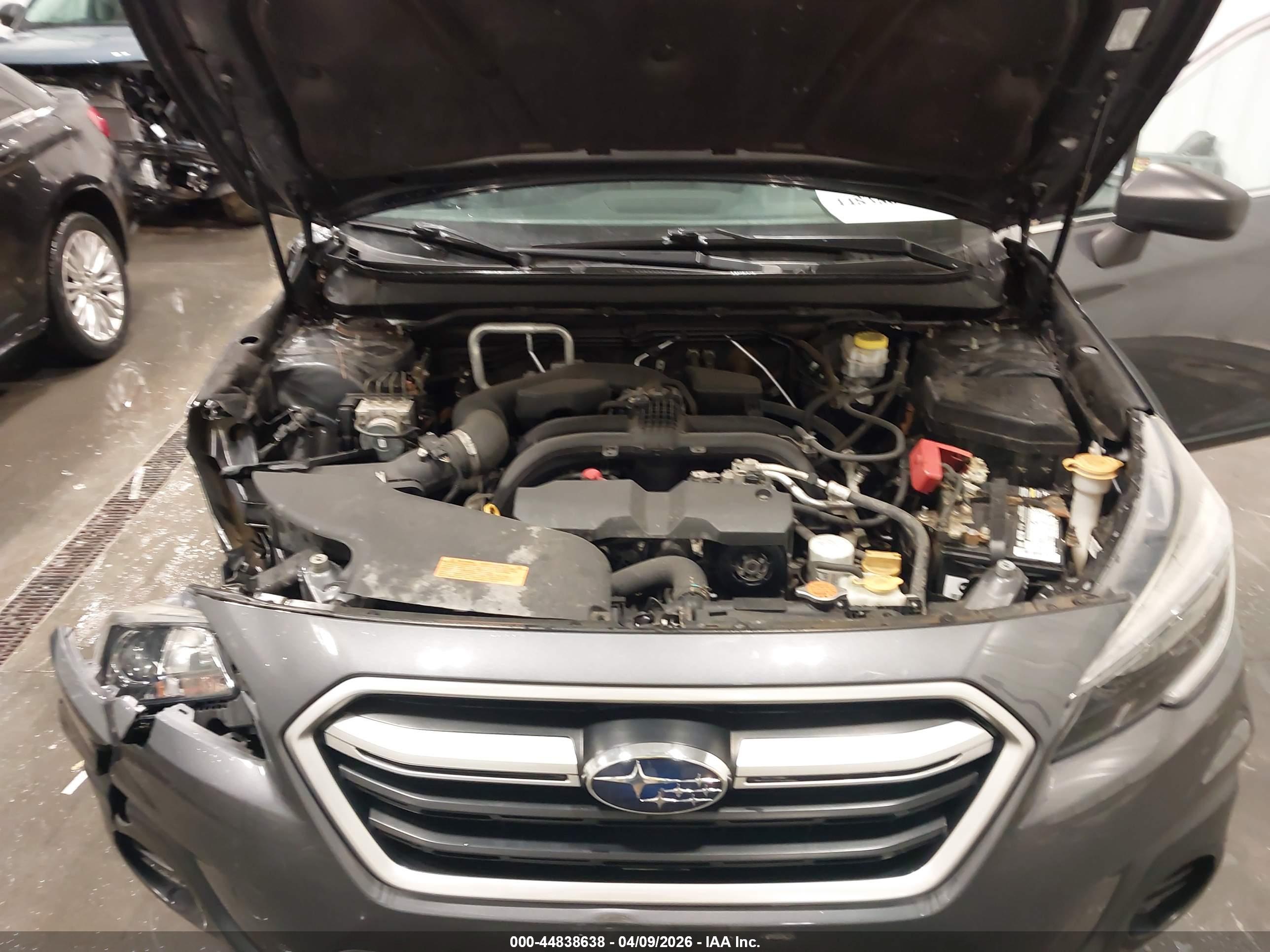 SUBARU OUTBACK image 10