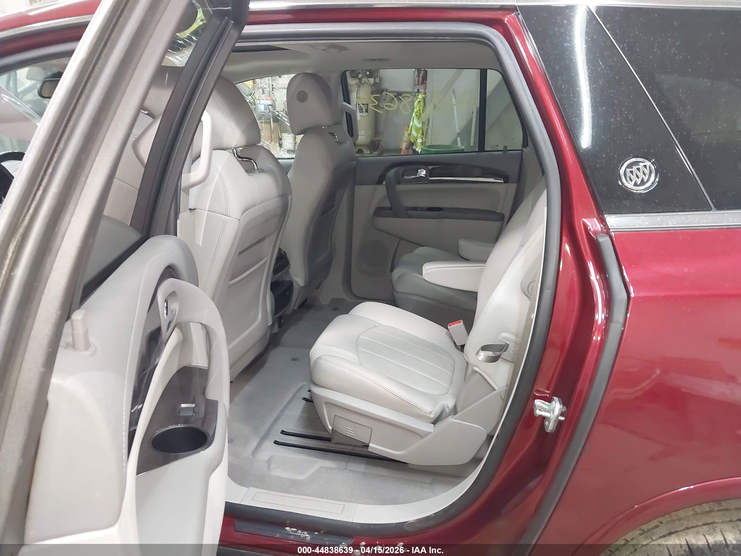 BUICK ENCLAVE image 8