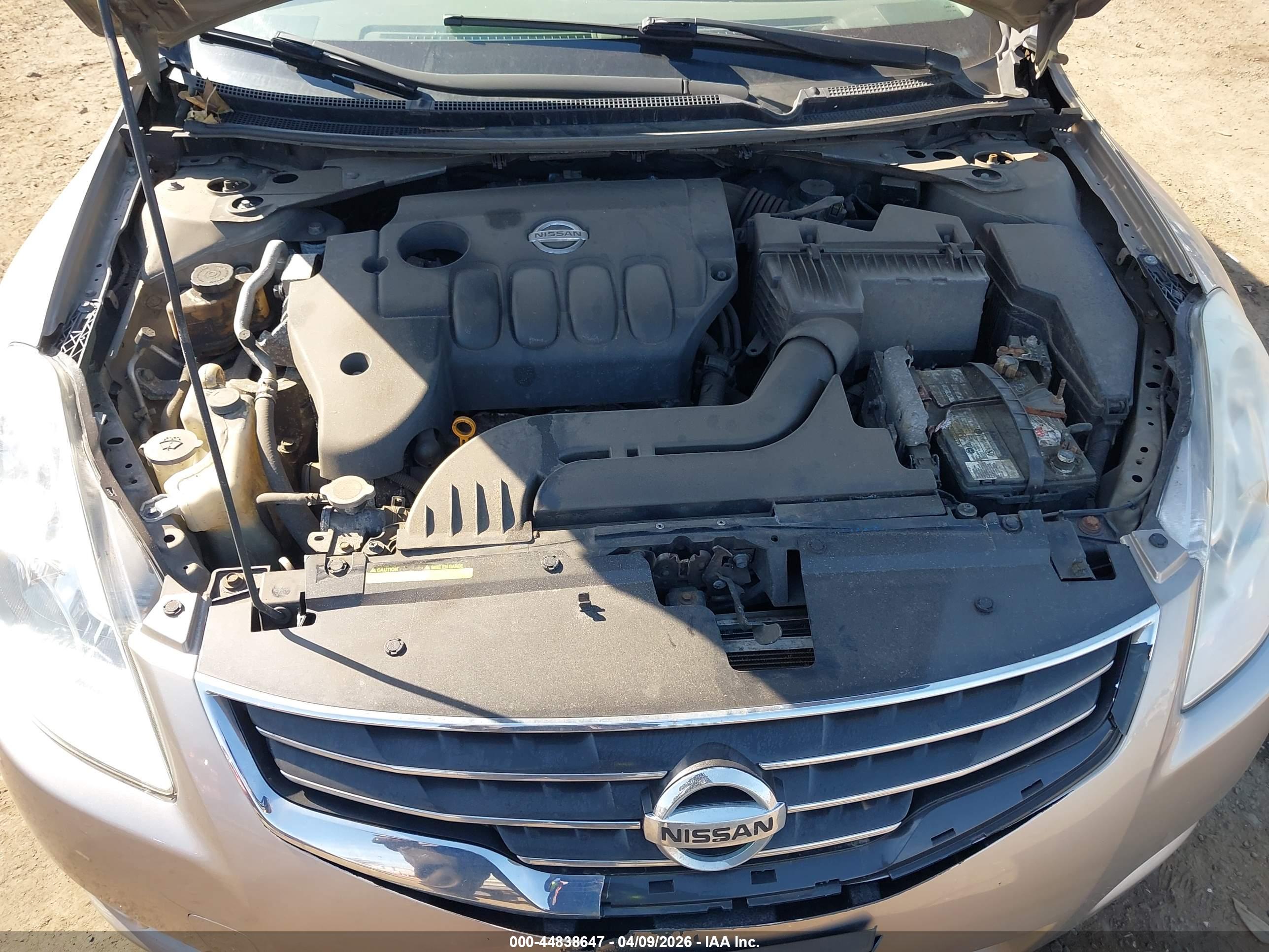 NISSAN ALTIMA image 10