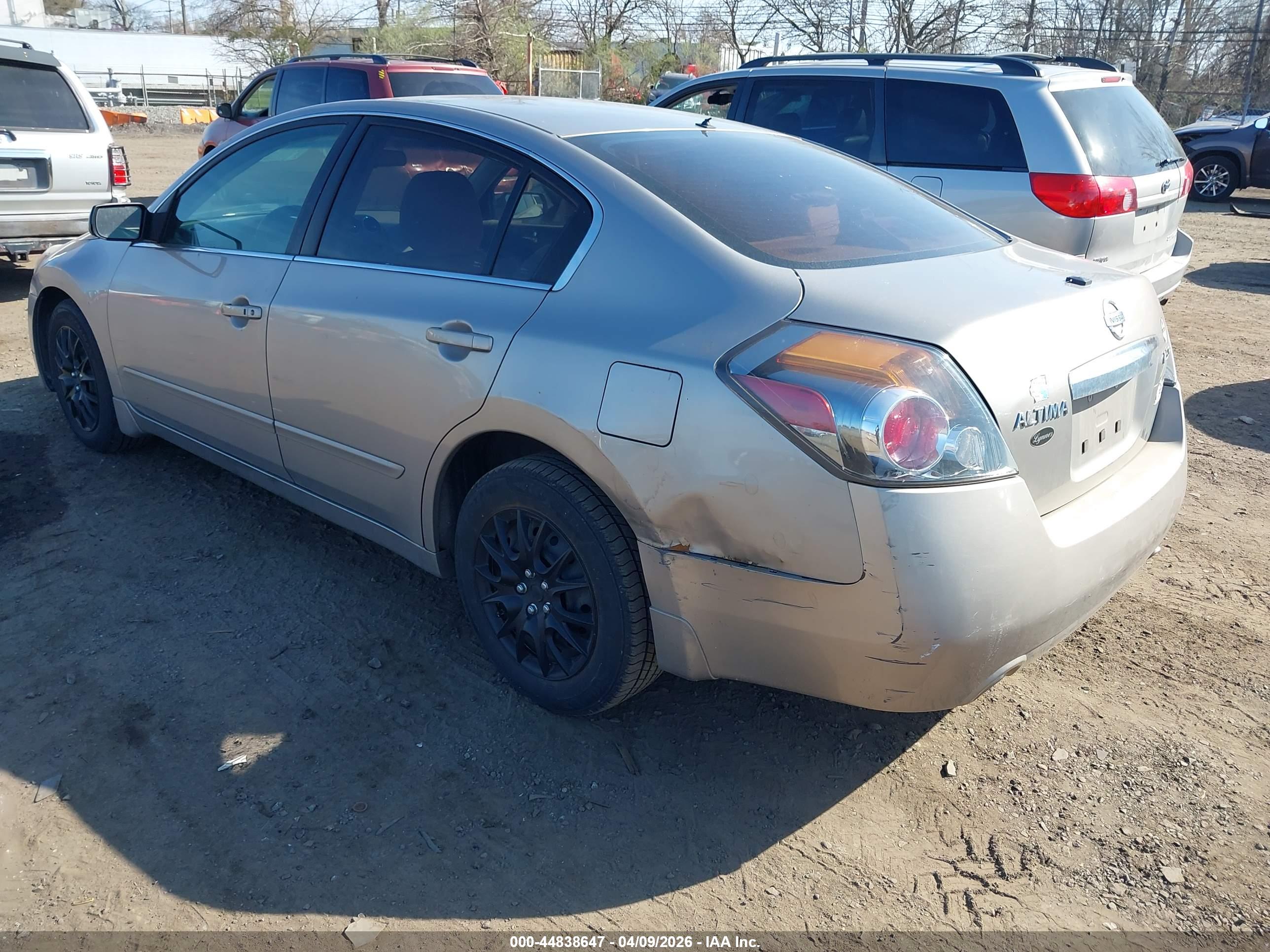 NISSAN ALTIMA image 3