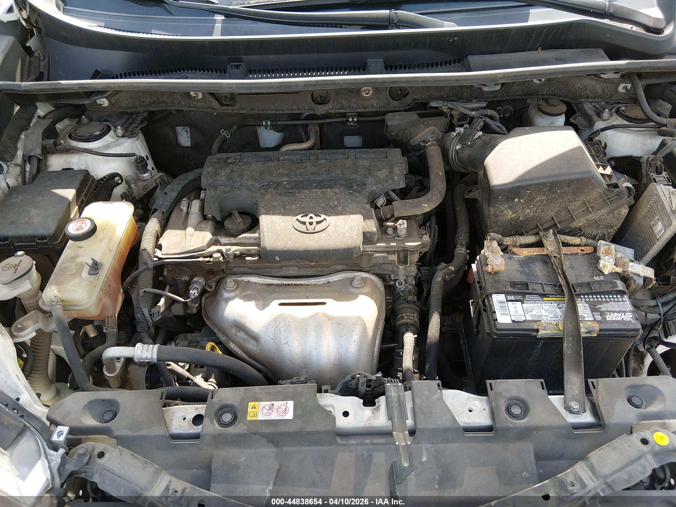 TOYOTA RAV4 image 10