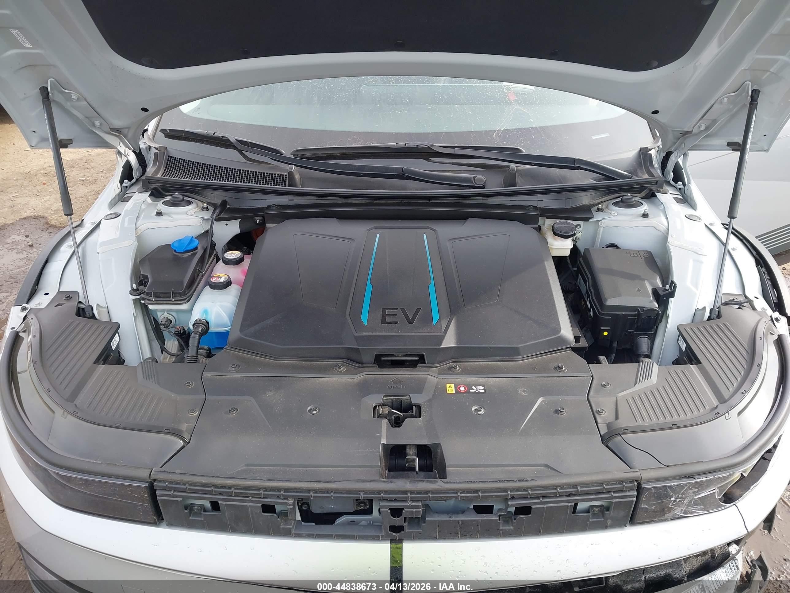 HYUNDAI IONIQ image 10