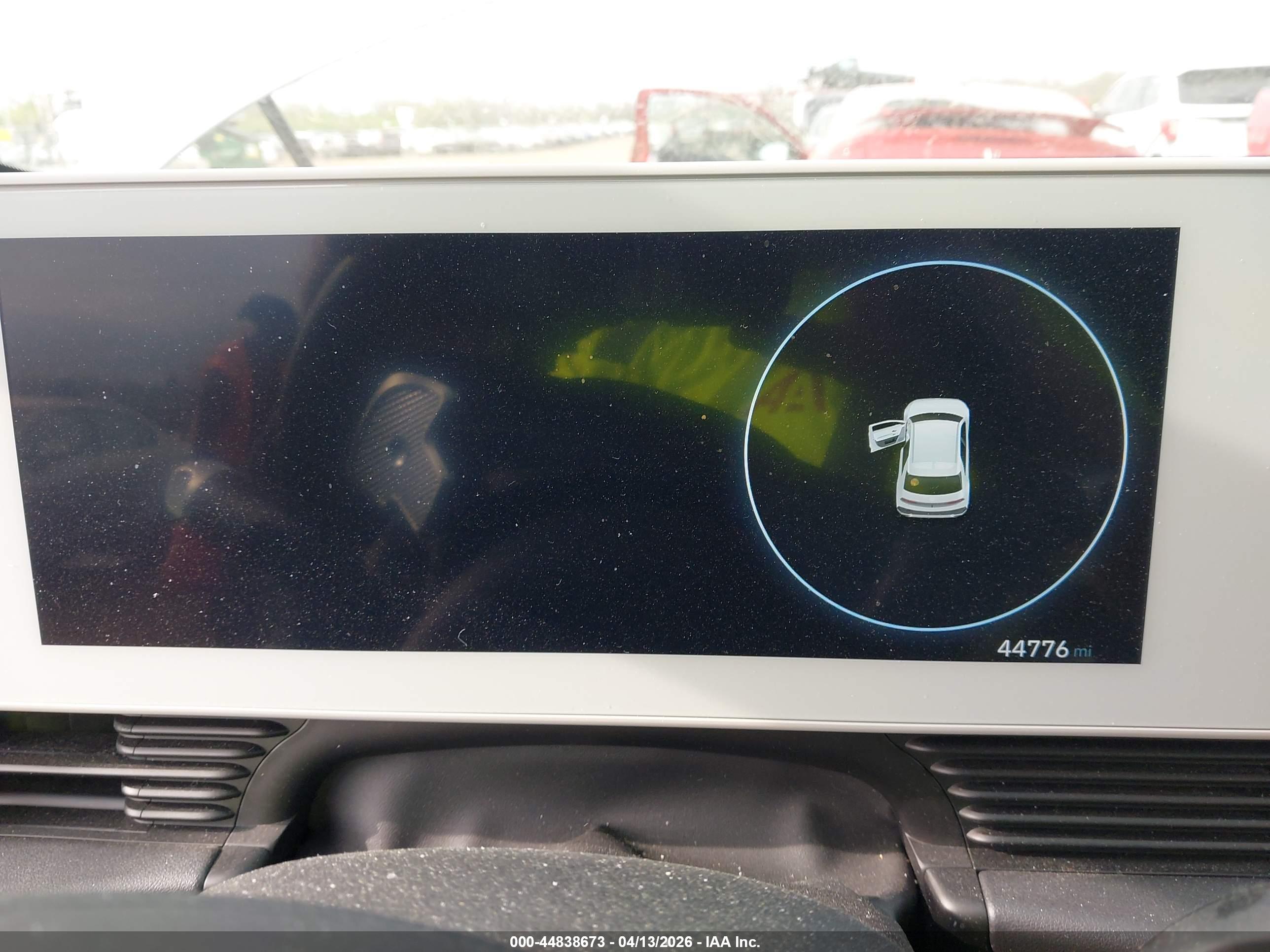 HYUNDAI IONIQ image 7