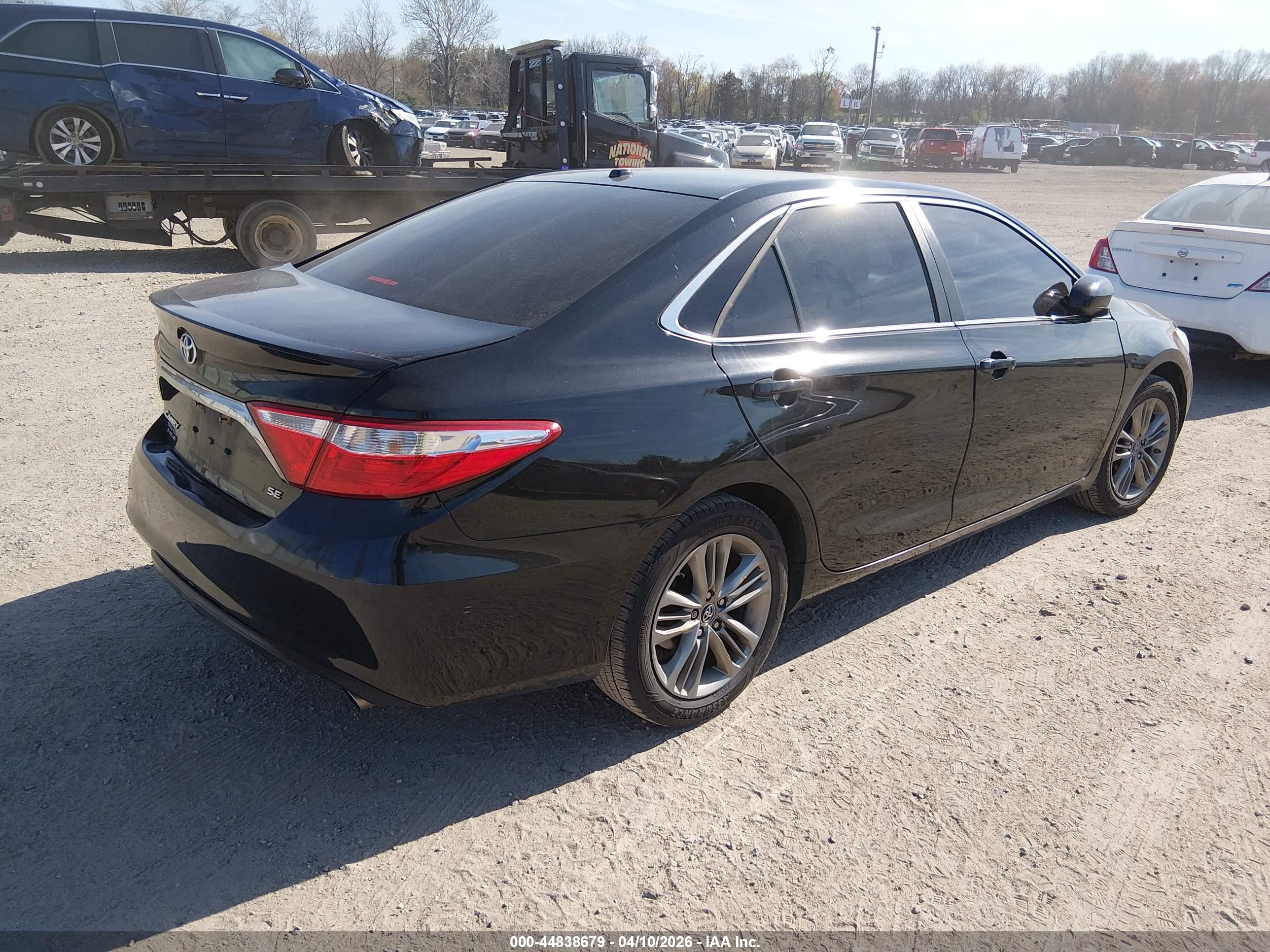 TOYOTA CAMRY image 4