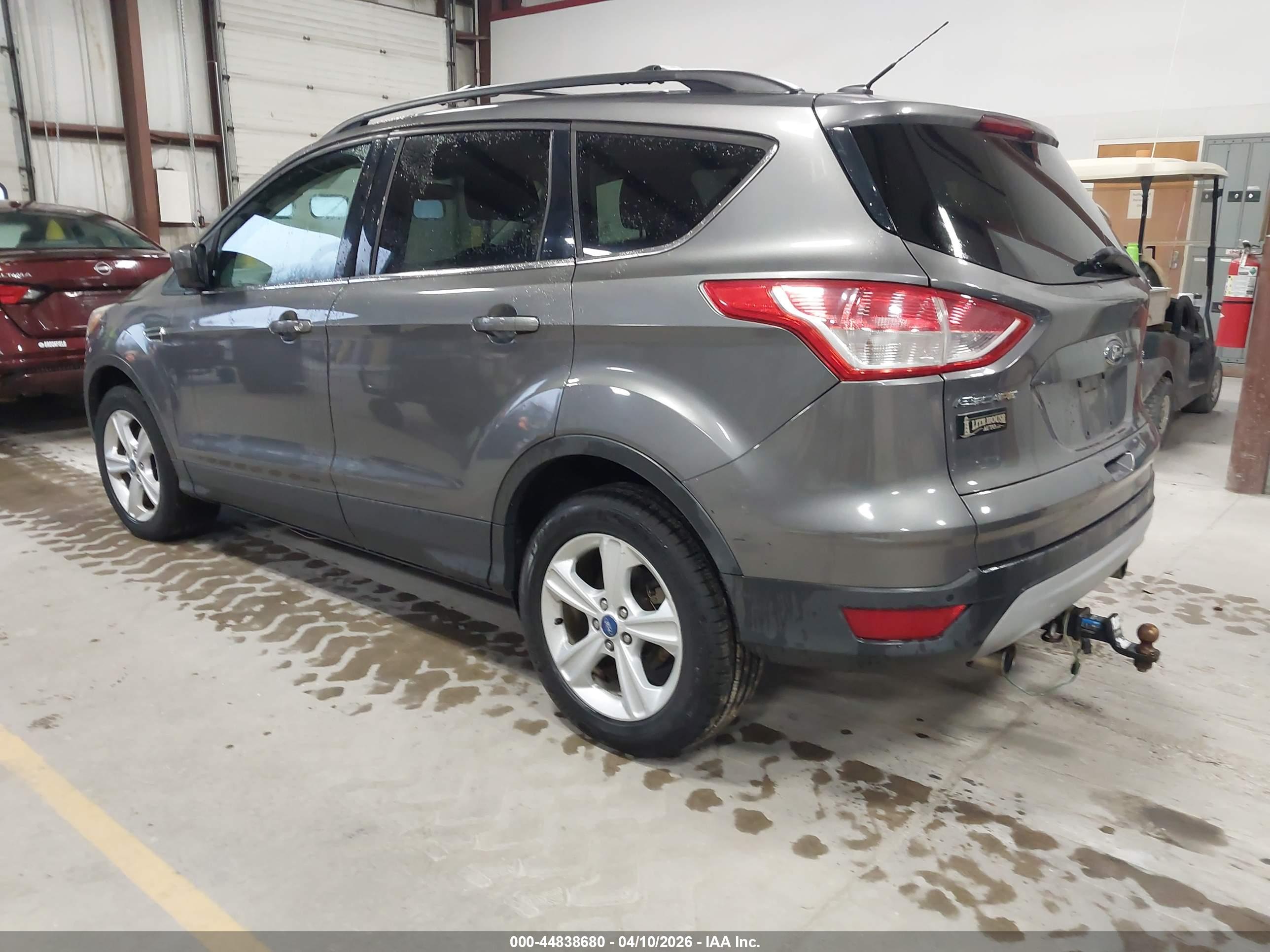 FORD ESCAPE image 3