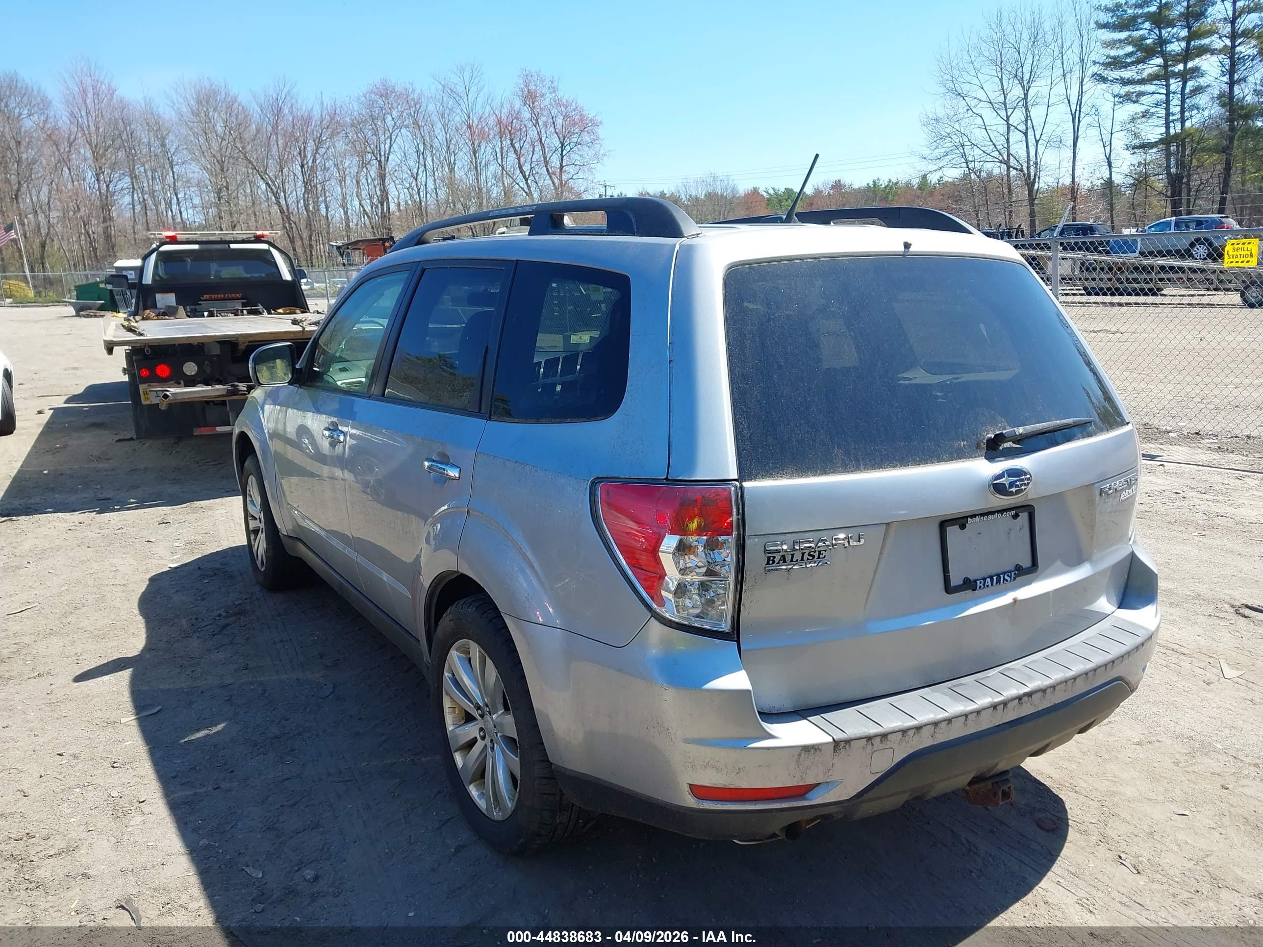 SUBARU FORESTER image 3