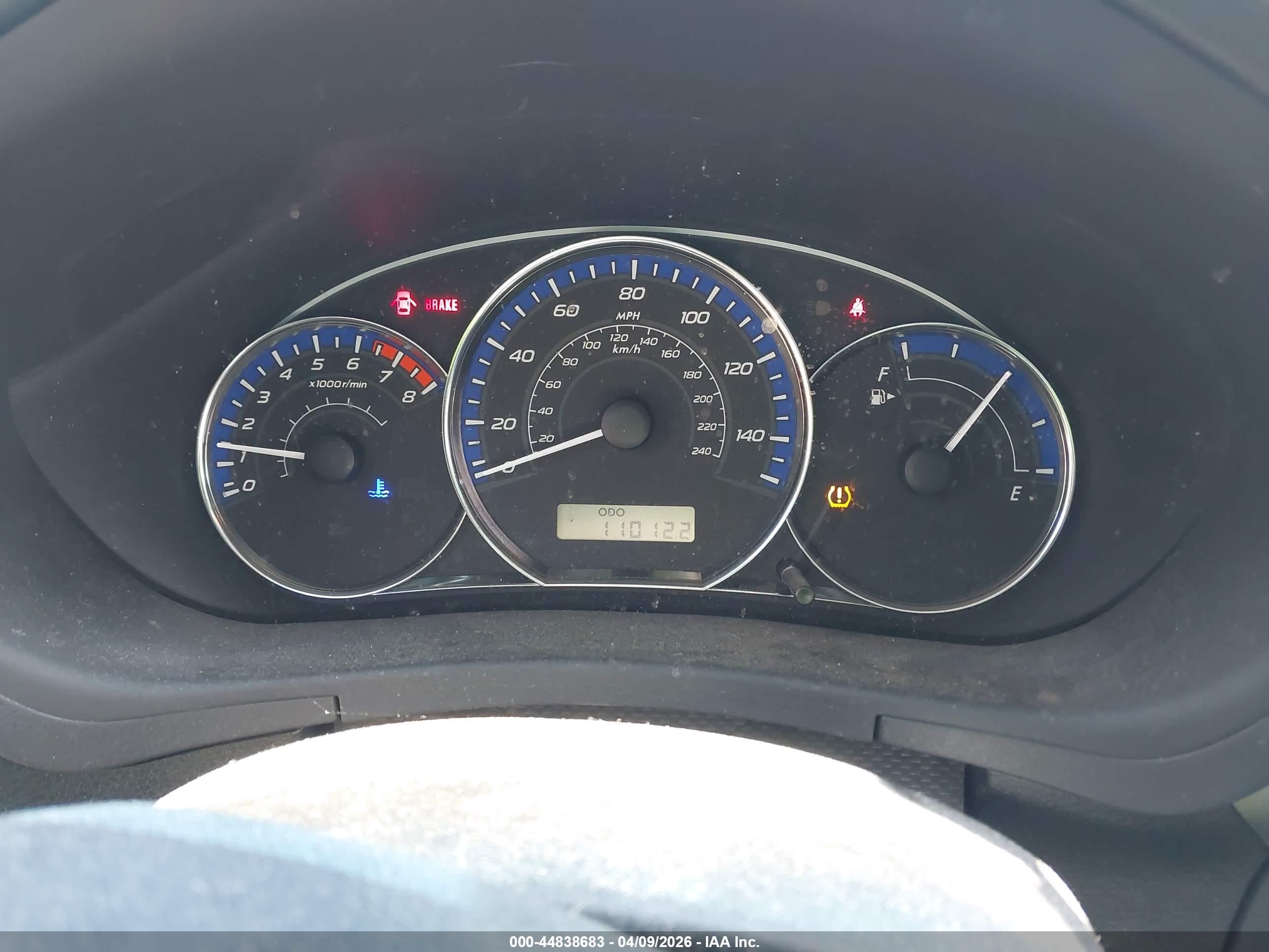SUBARU FORESTER image 7