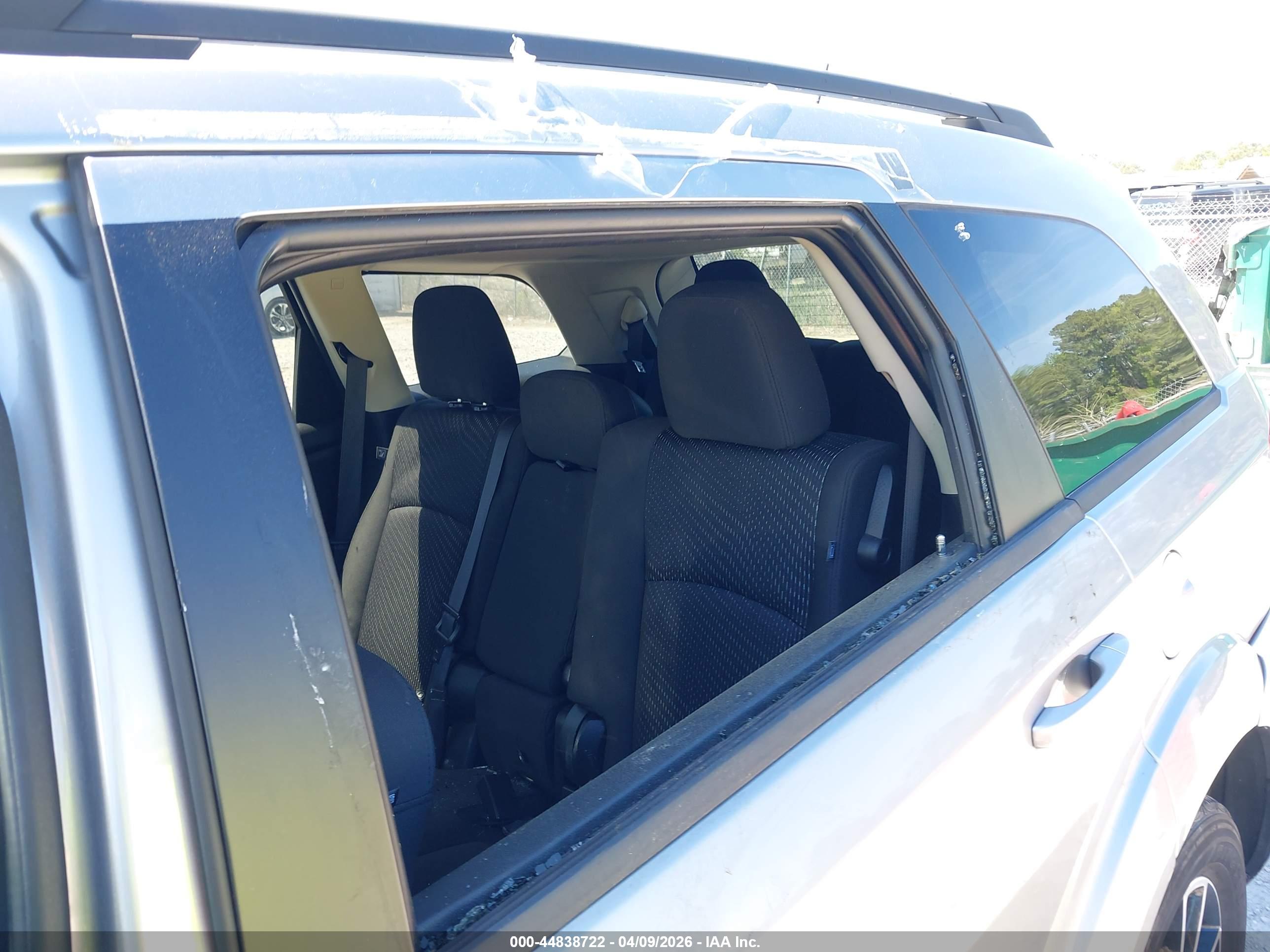 DODGE JOURNEY image 6