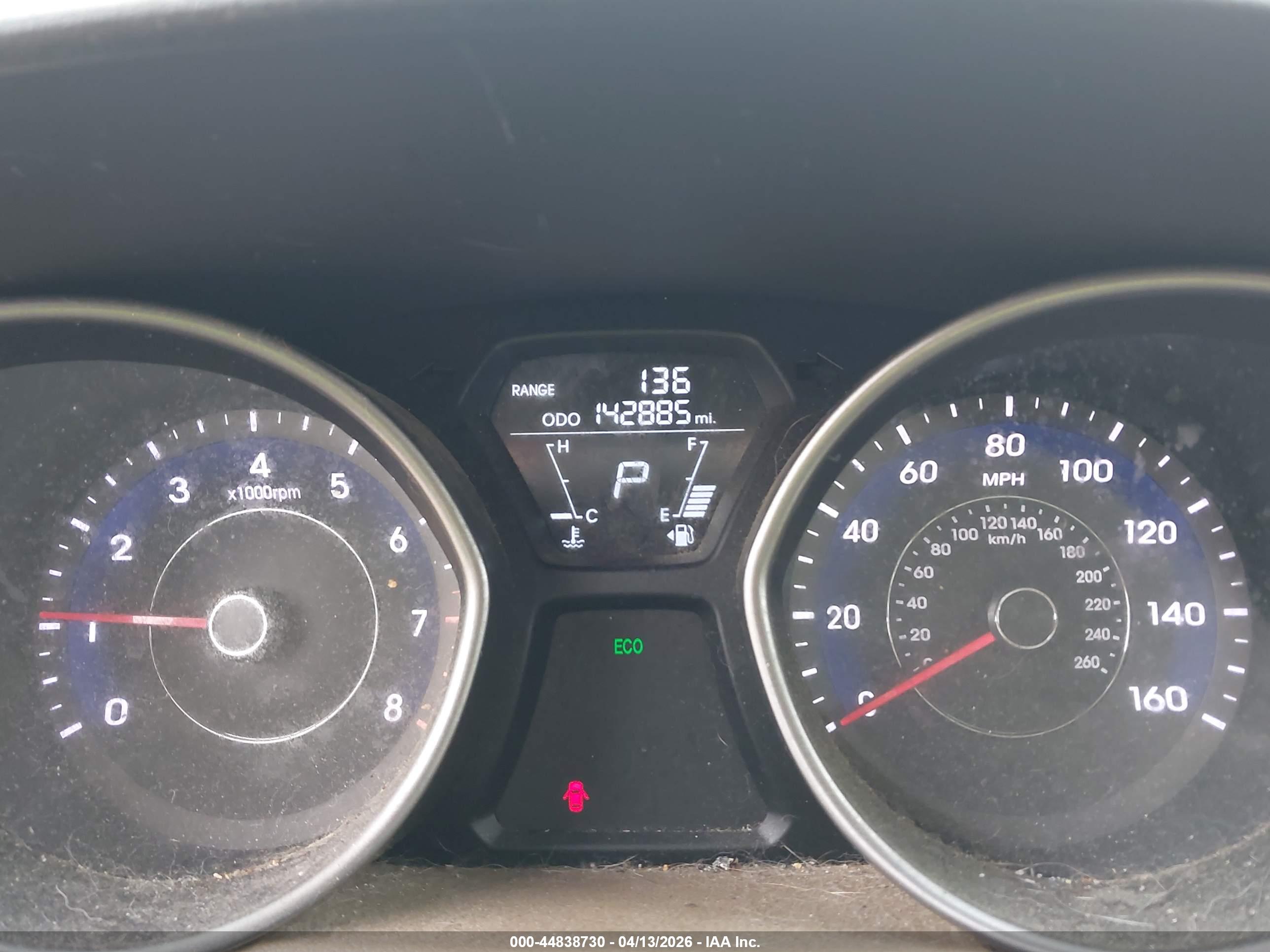 HYUNDAI ELANTRA image 7