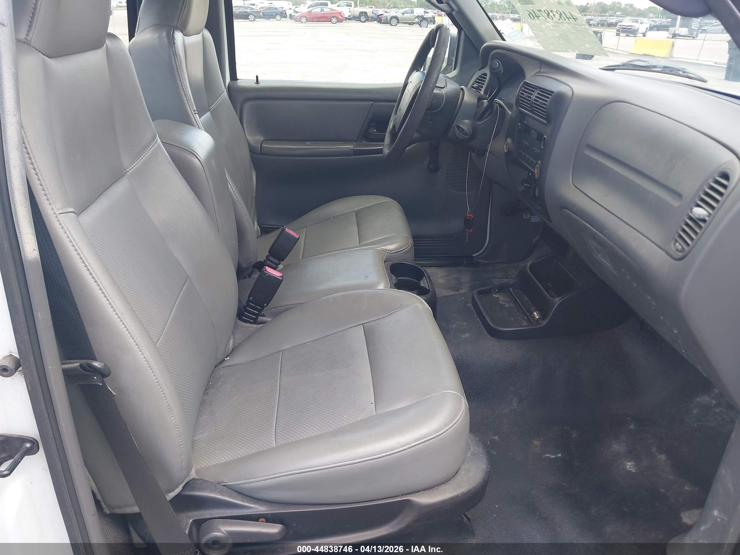 FORD RANGER image 8