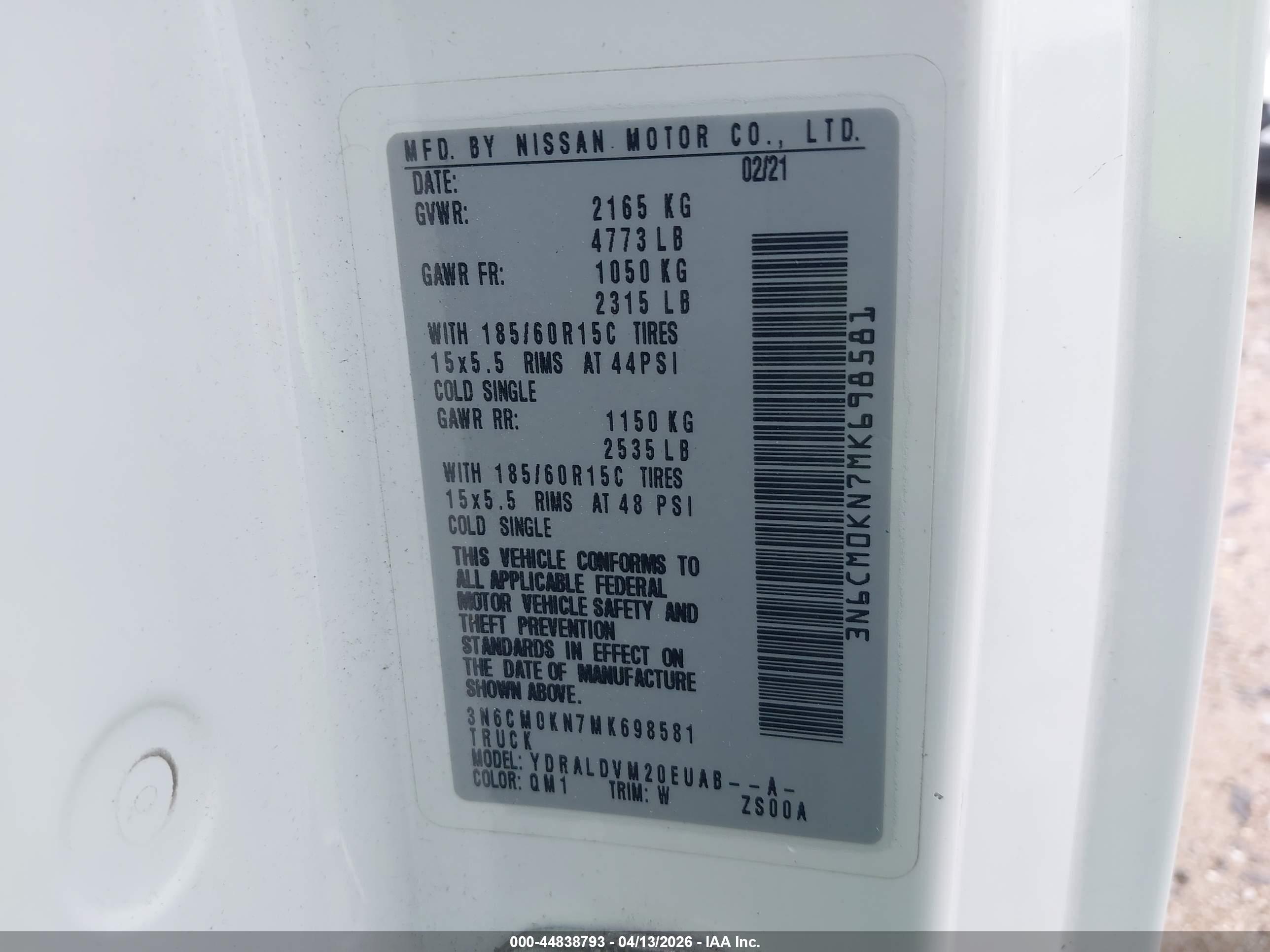 NISSAN NV200 image 9