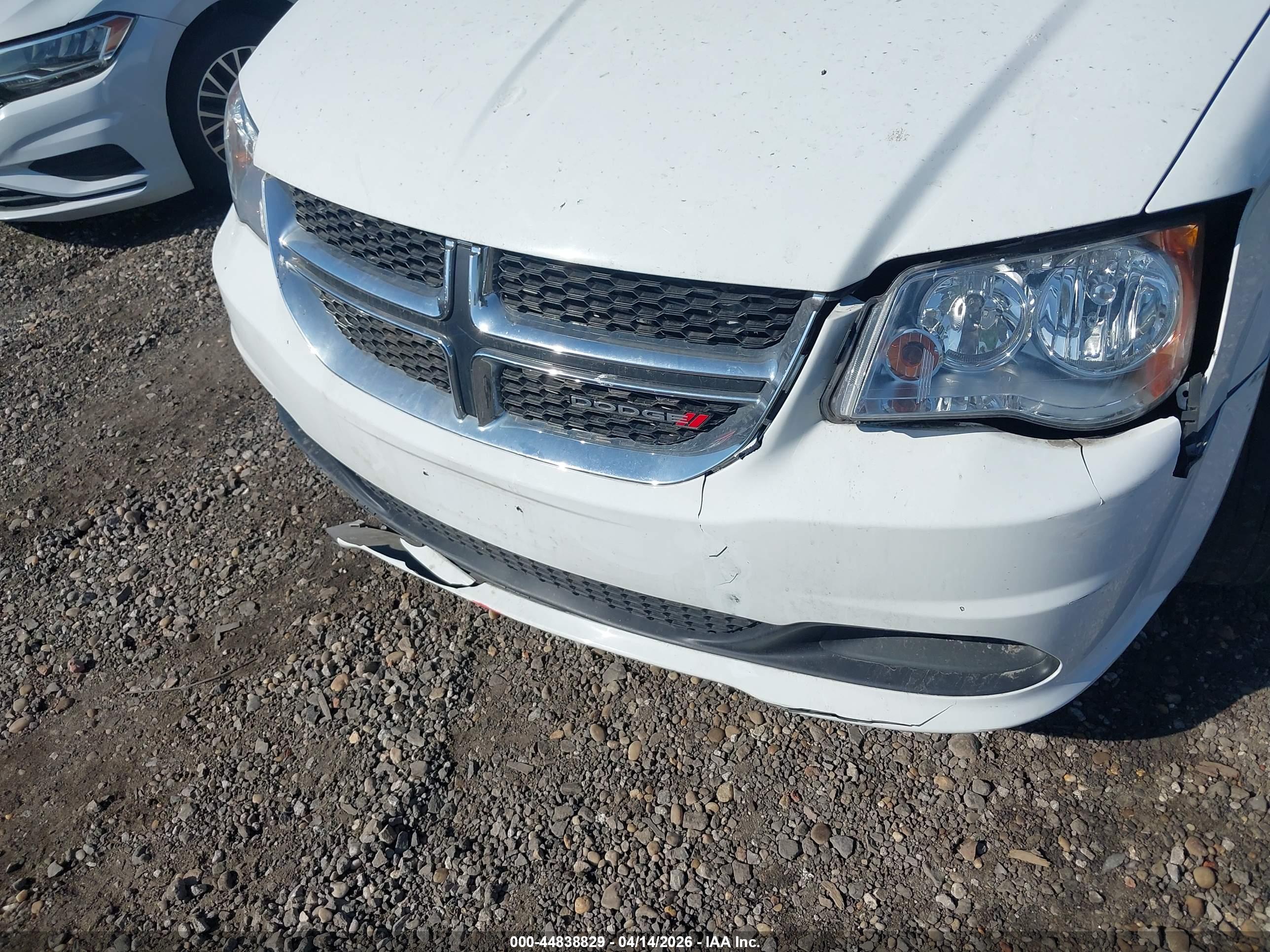 DODGE GRAND image 6