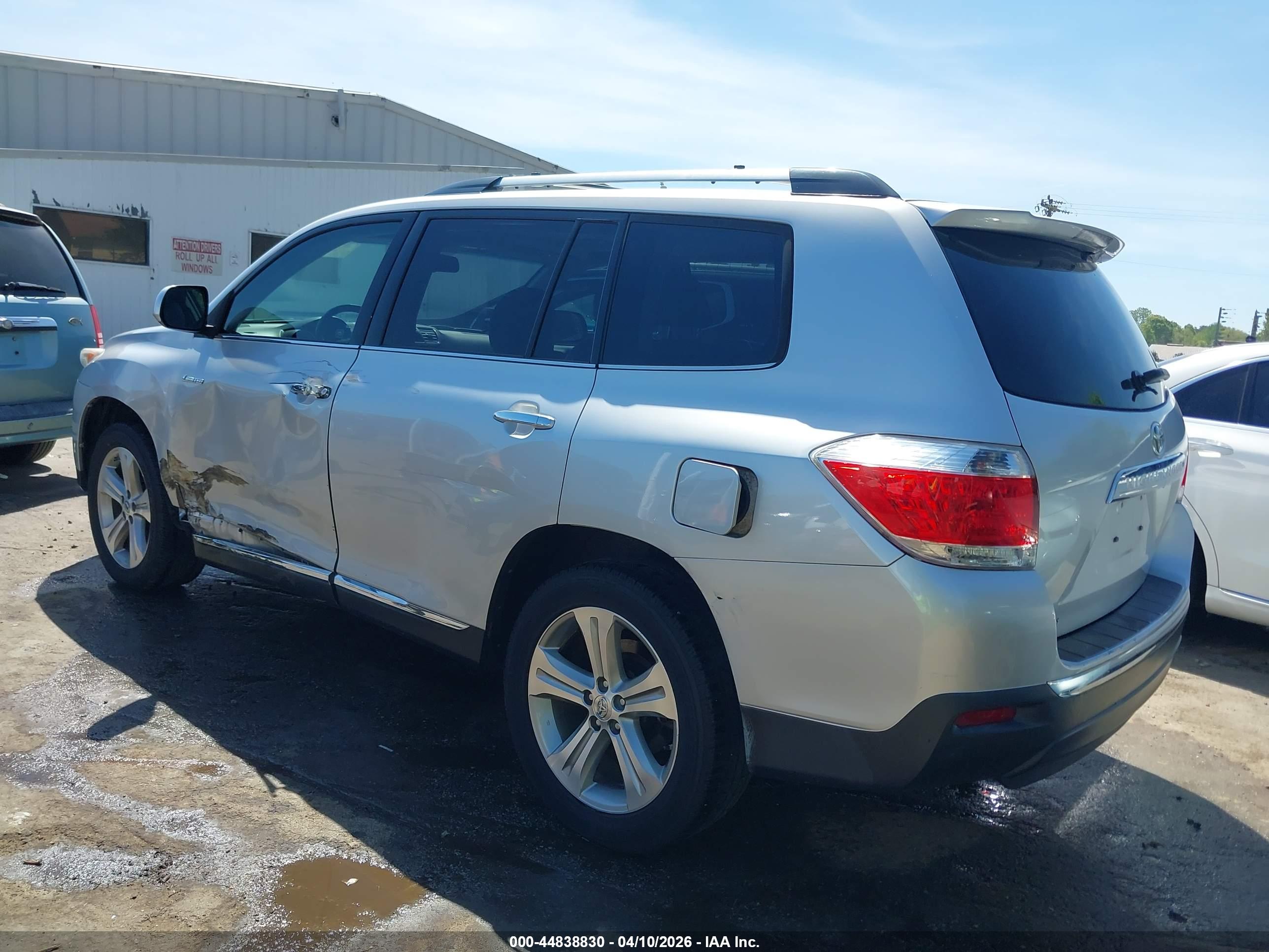 TOYOTA HIGHLANDER image 3