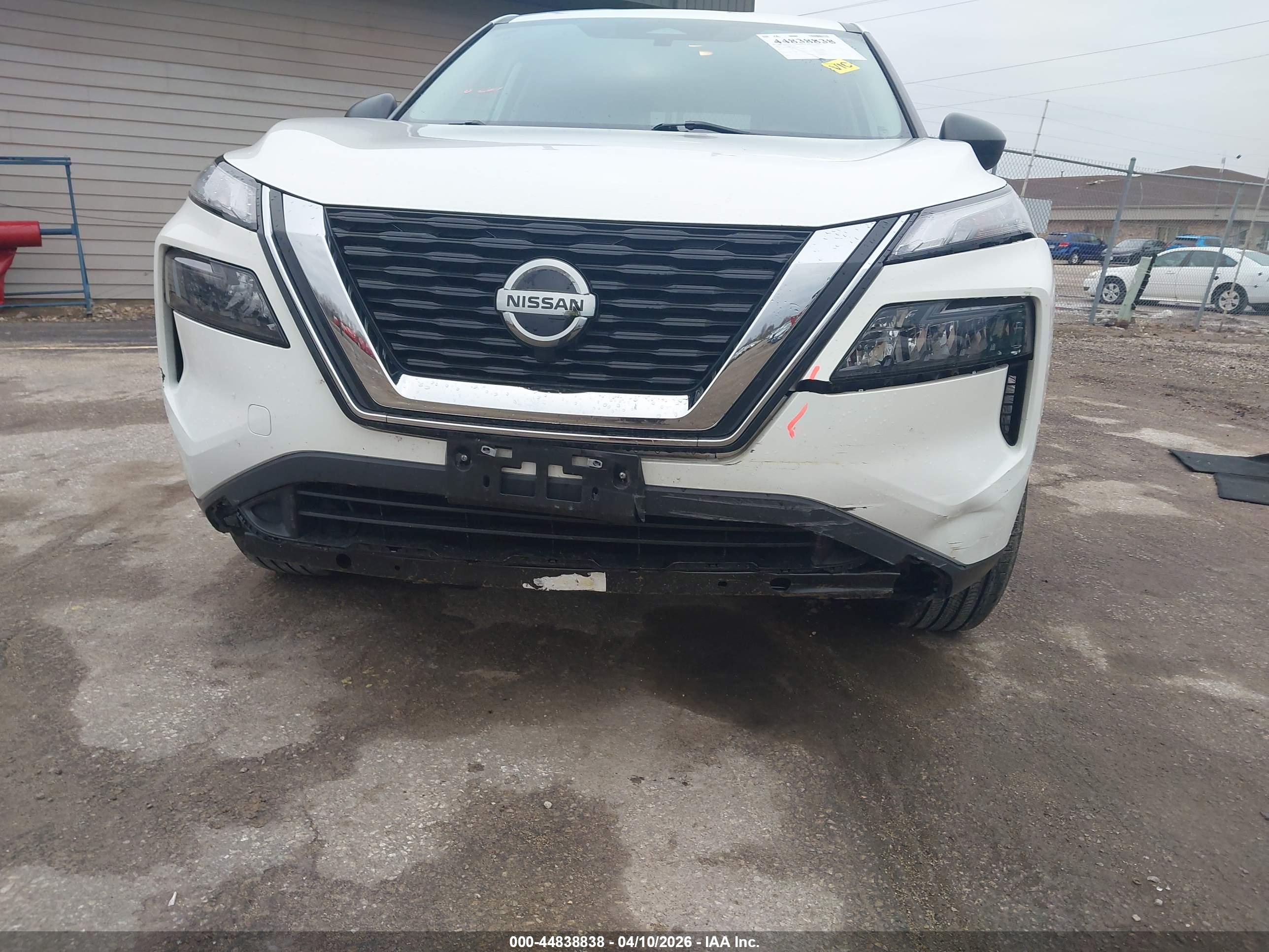 NISSAN ROGUE image 6
