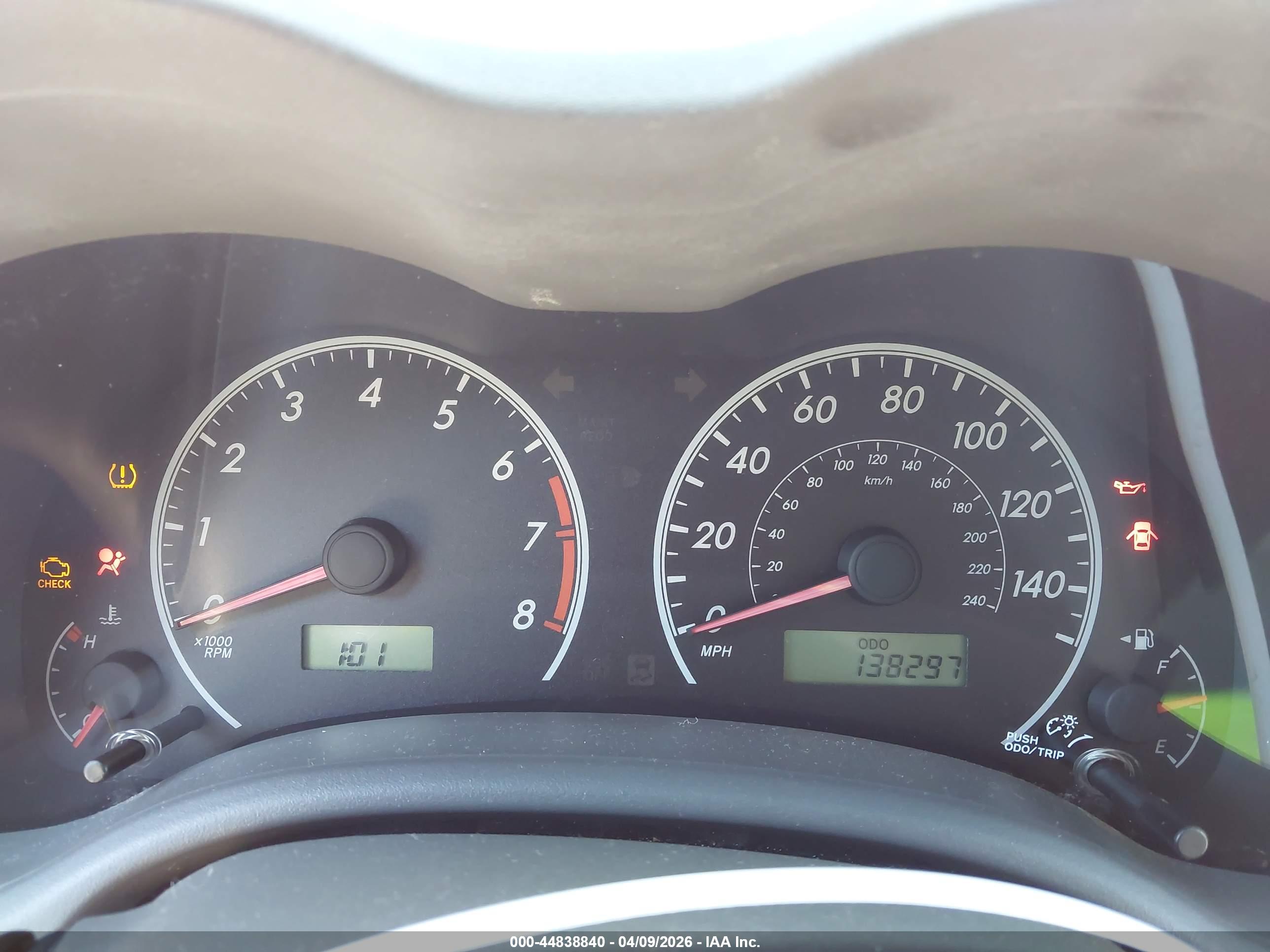 TOYOTA COROLLA image 7