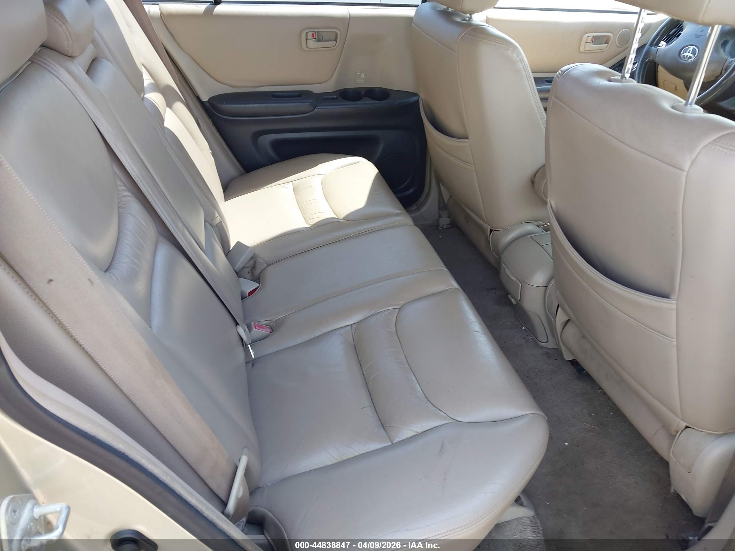 TOYOTA HIGHLANDER image 8