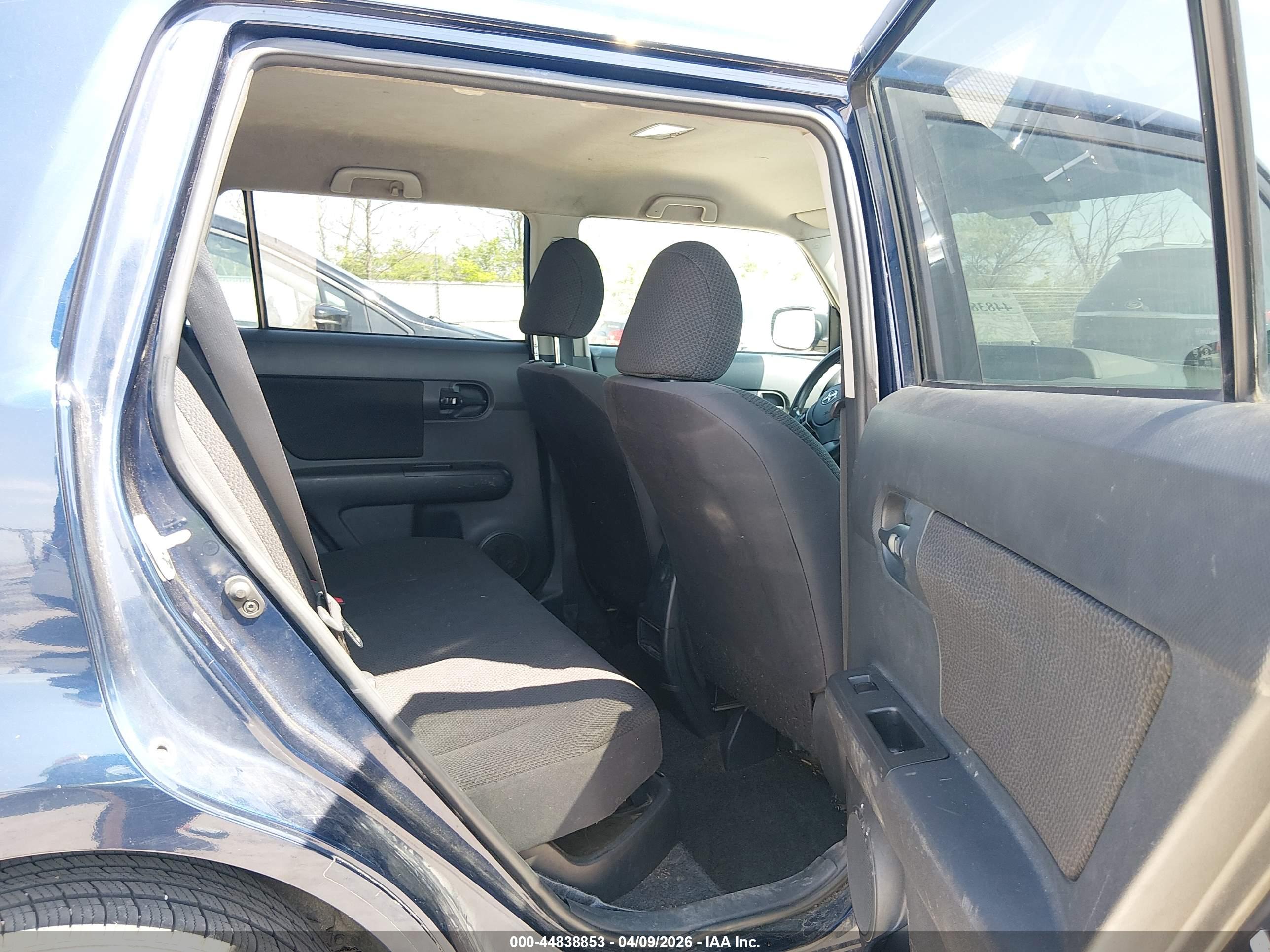 SCION XB image 8