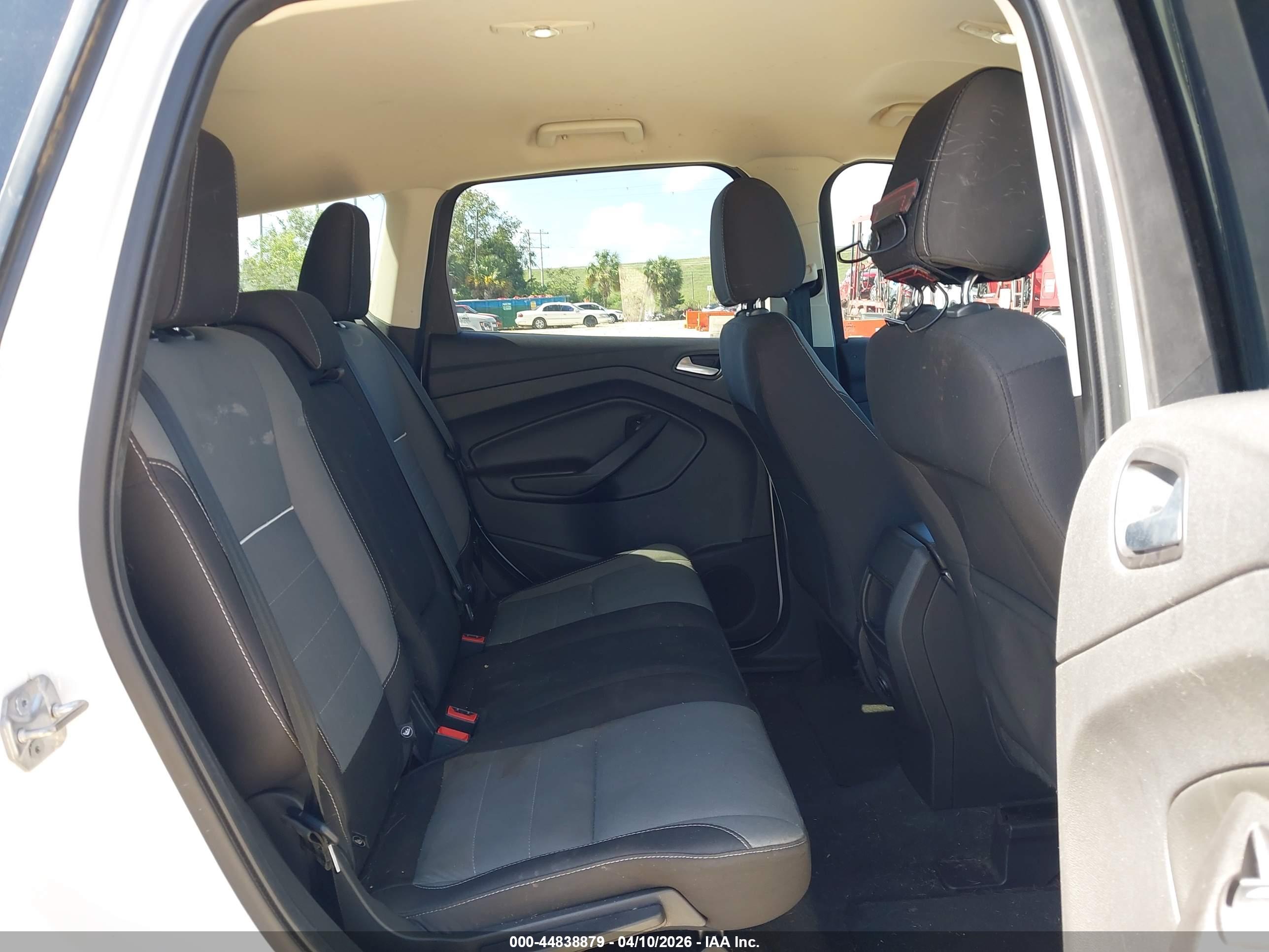FORD ESCAPE image 8