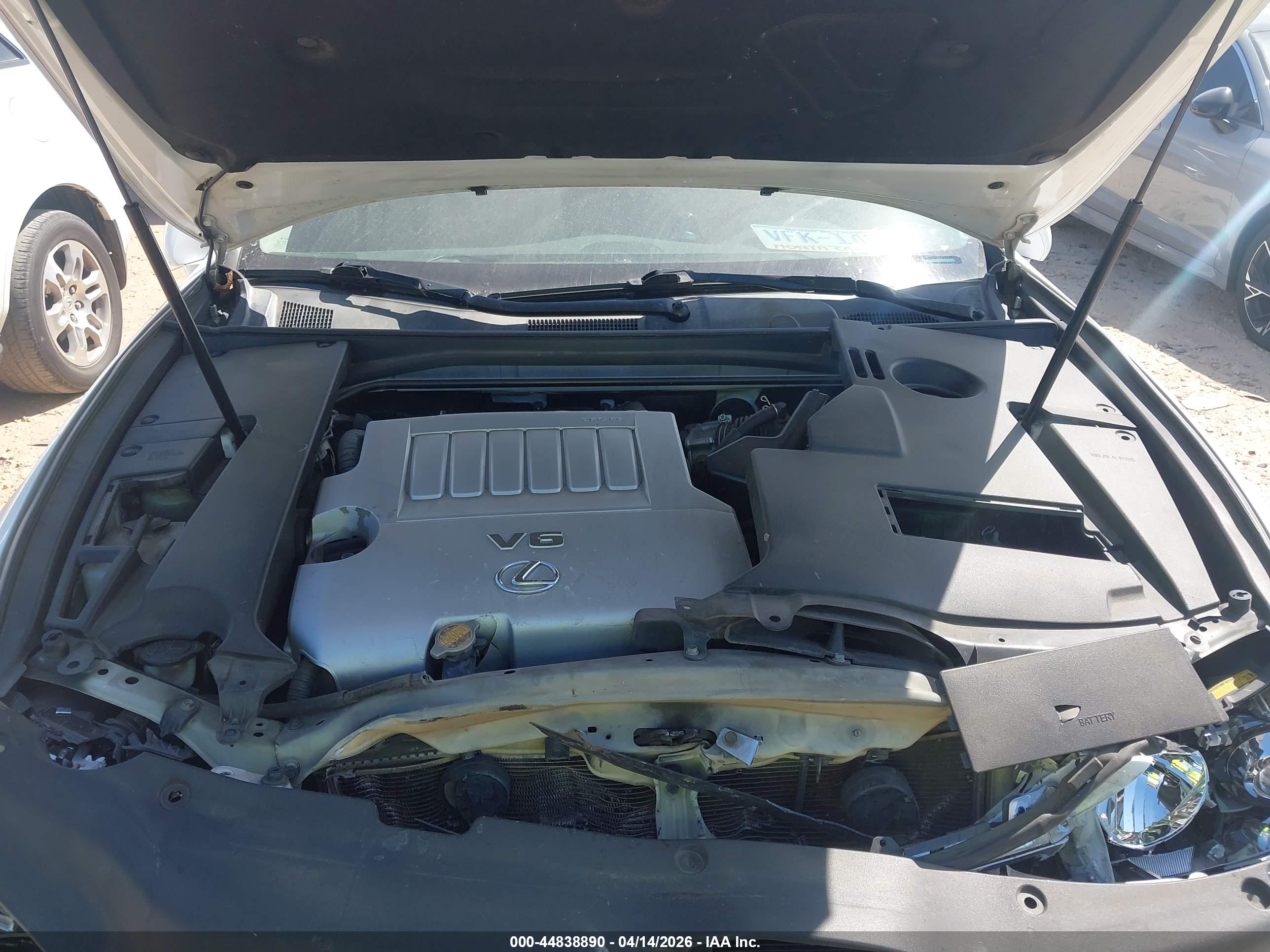LEXUS ES image 10