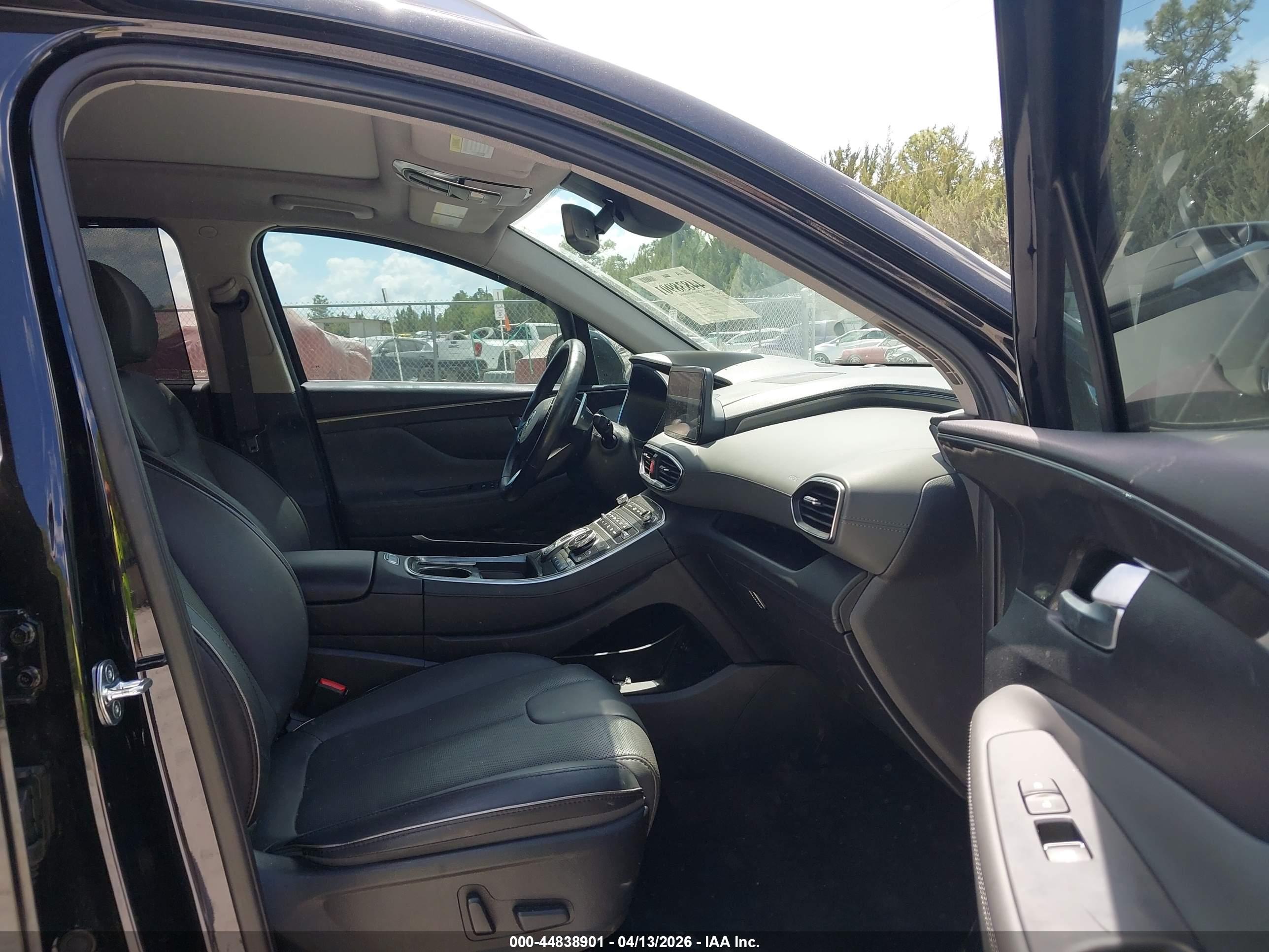 HYUNDAI SANTA image 5