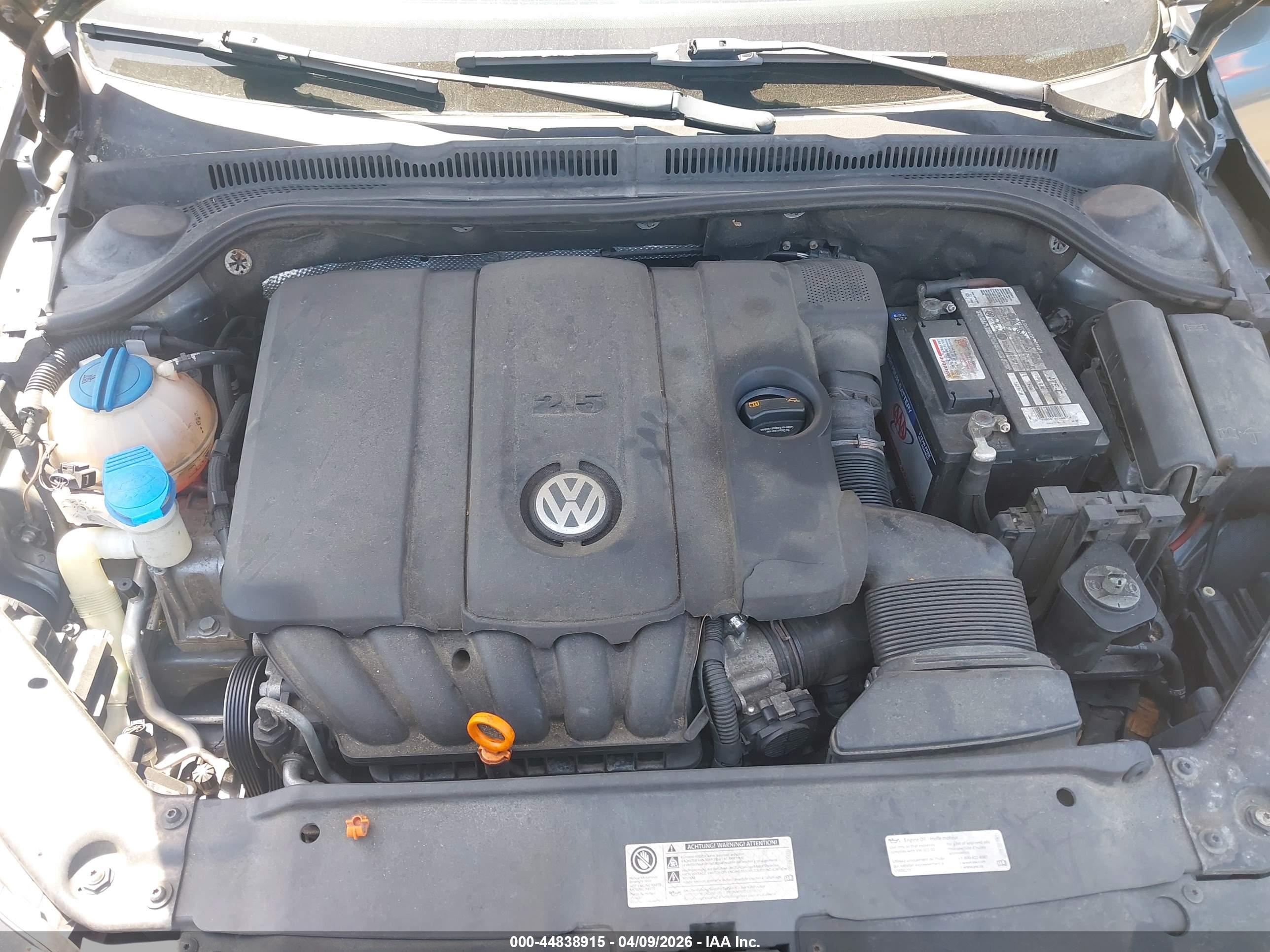 VOLKSWAGEN JETTA image 10