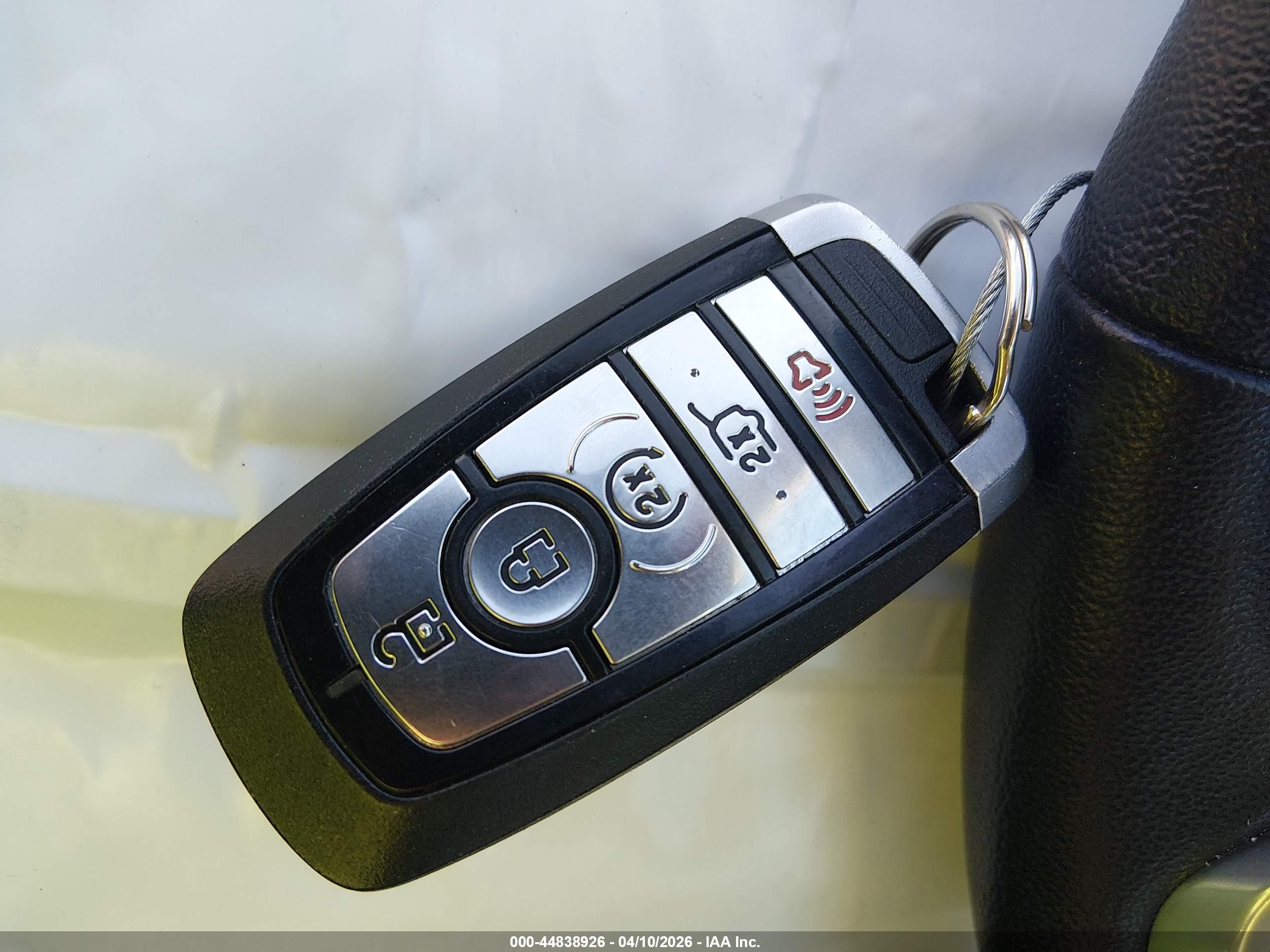 FORD ESCAPE image 11