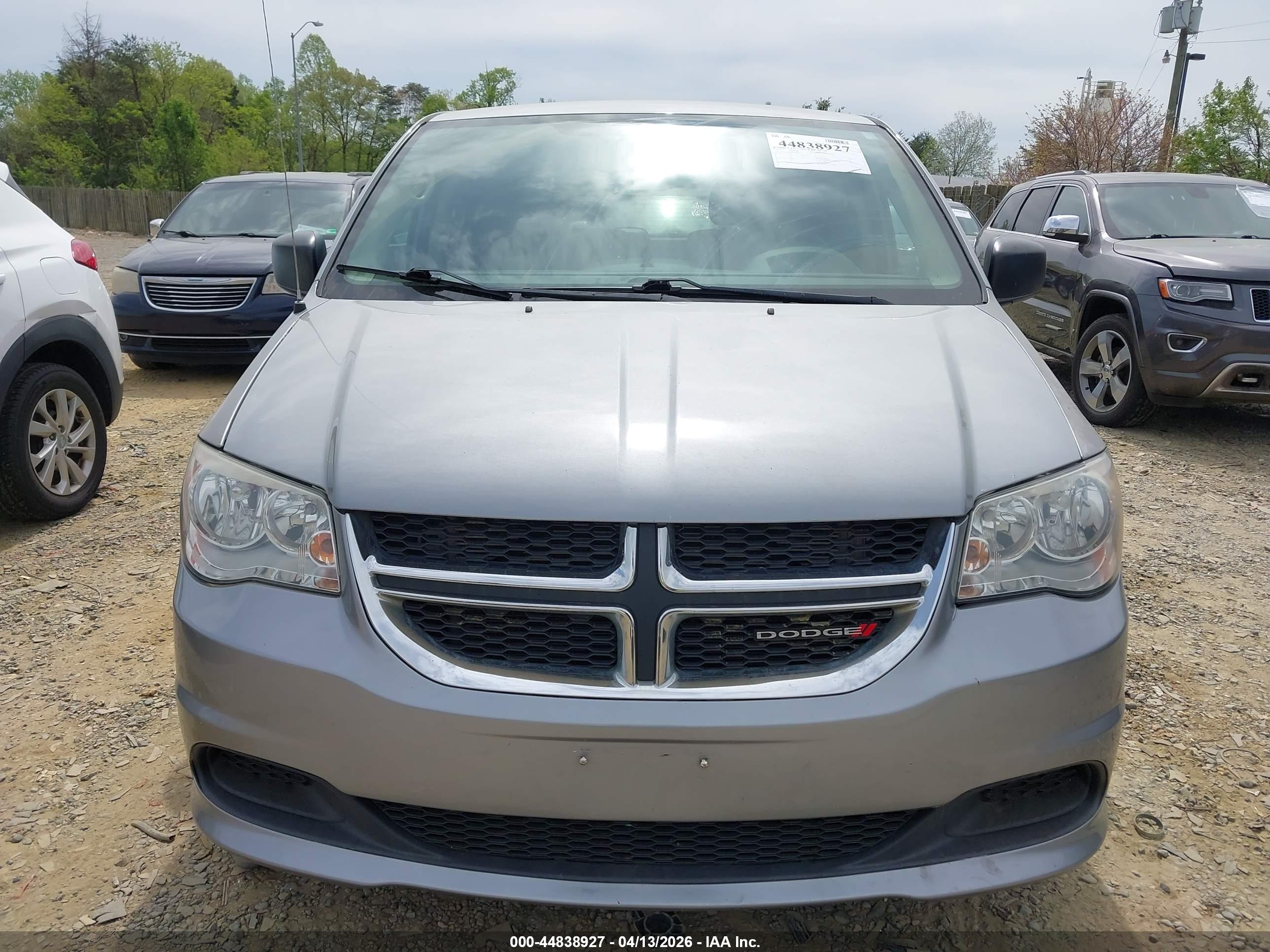 DODGE GRAND image 6