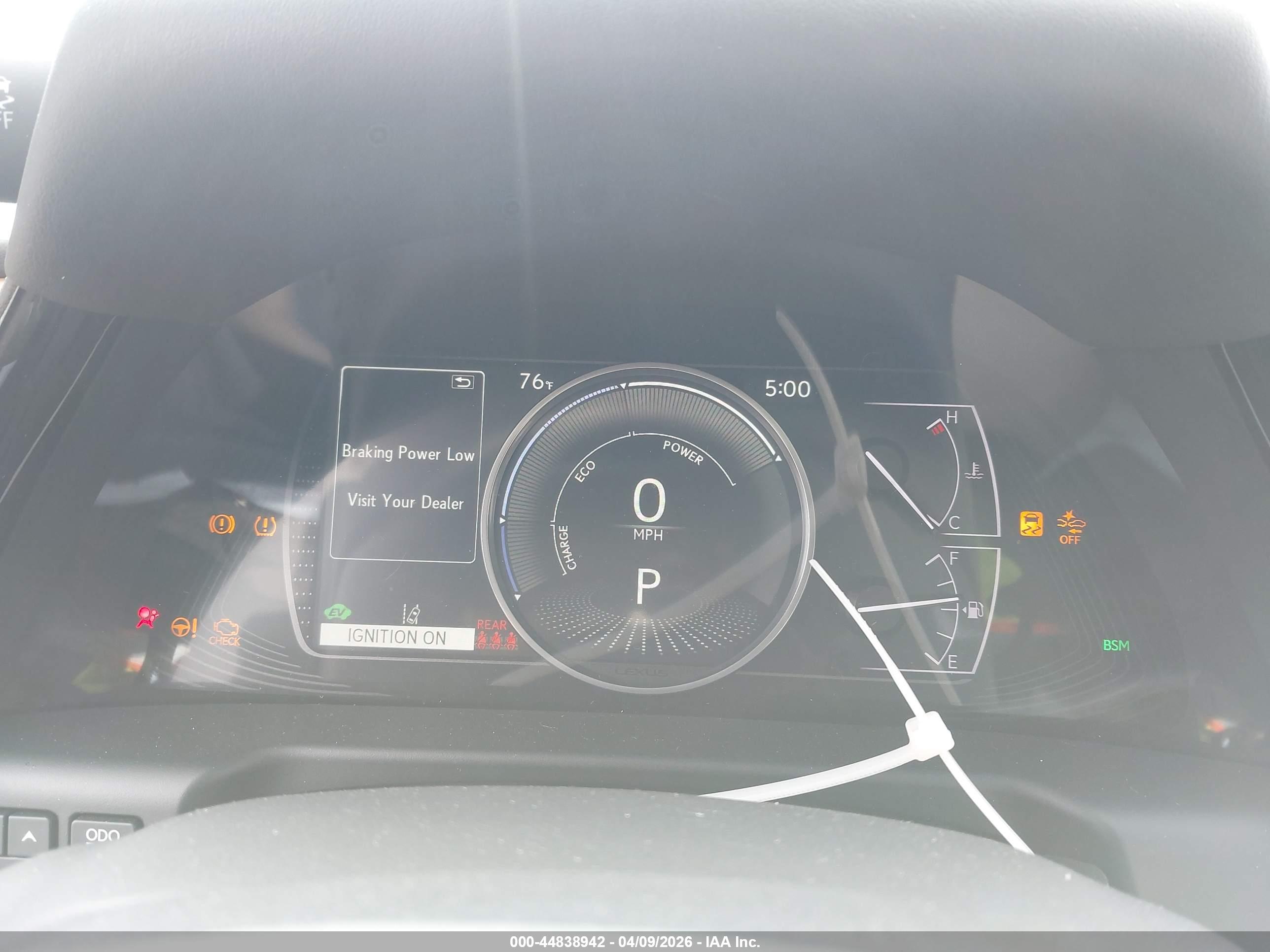 LEXUS ES image 7