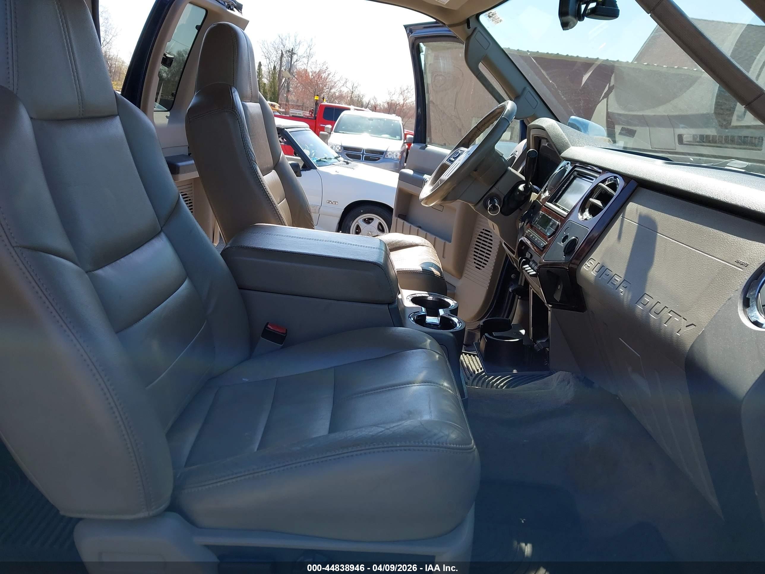 FORD F-350 image 7