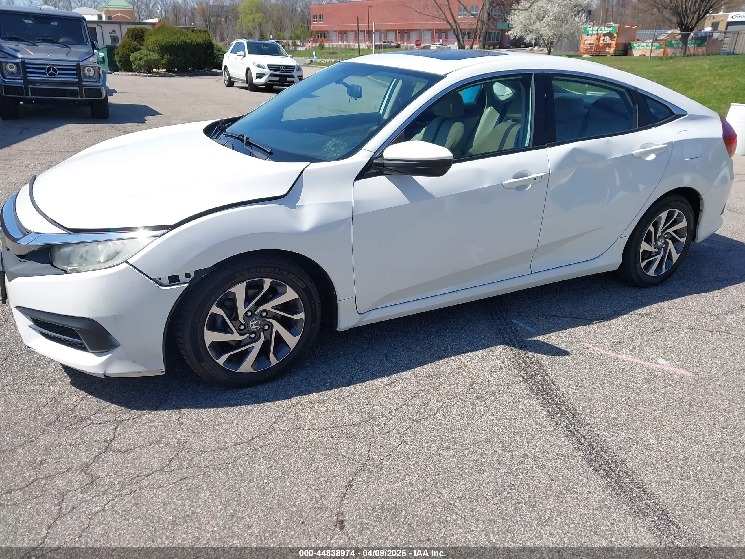 HONDA CIVIC image 2