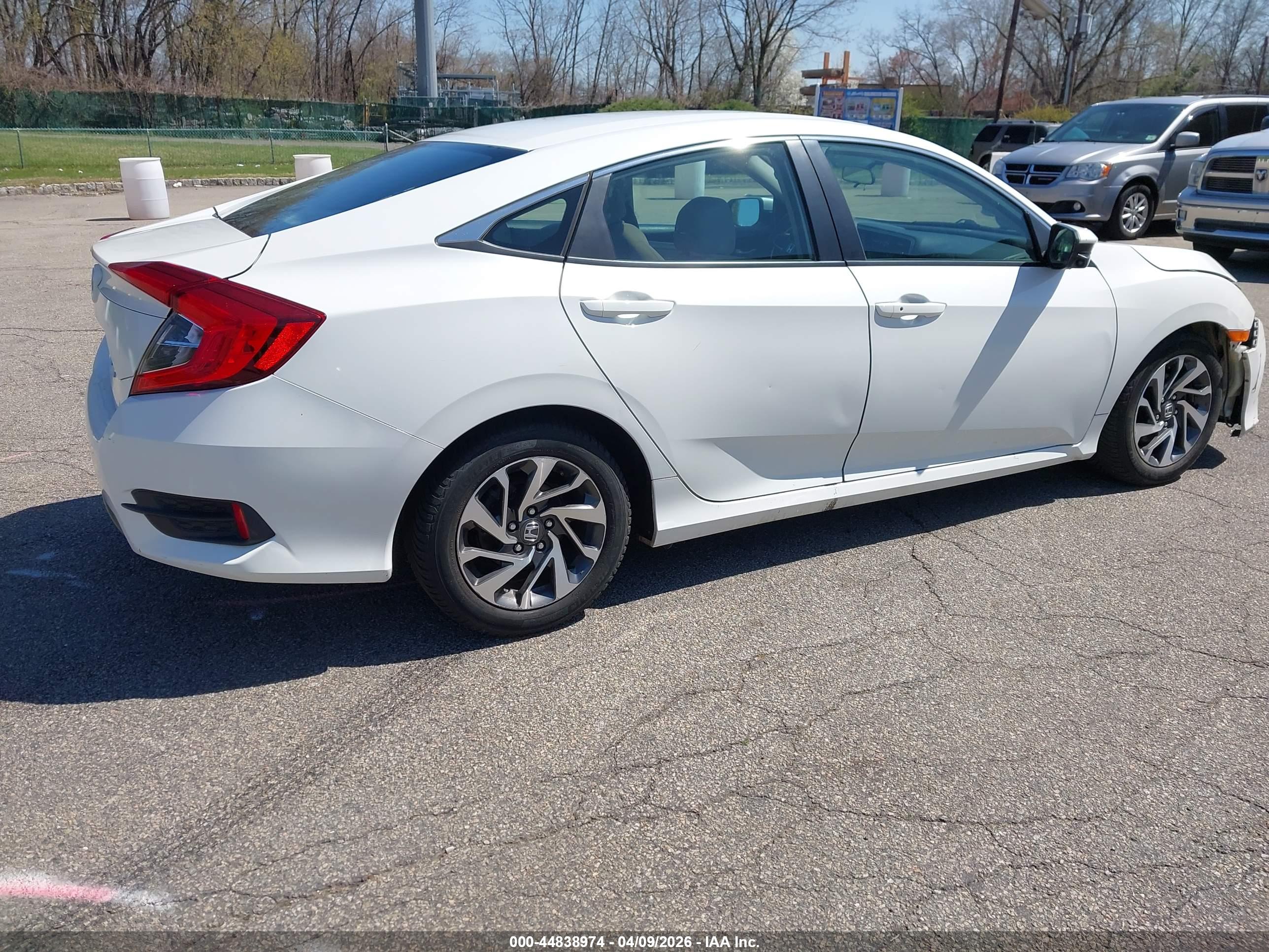HONDA CIVIC image 4