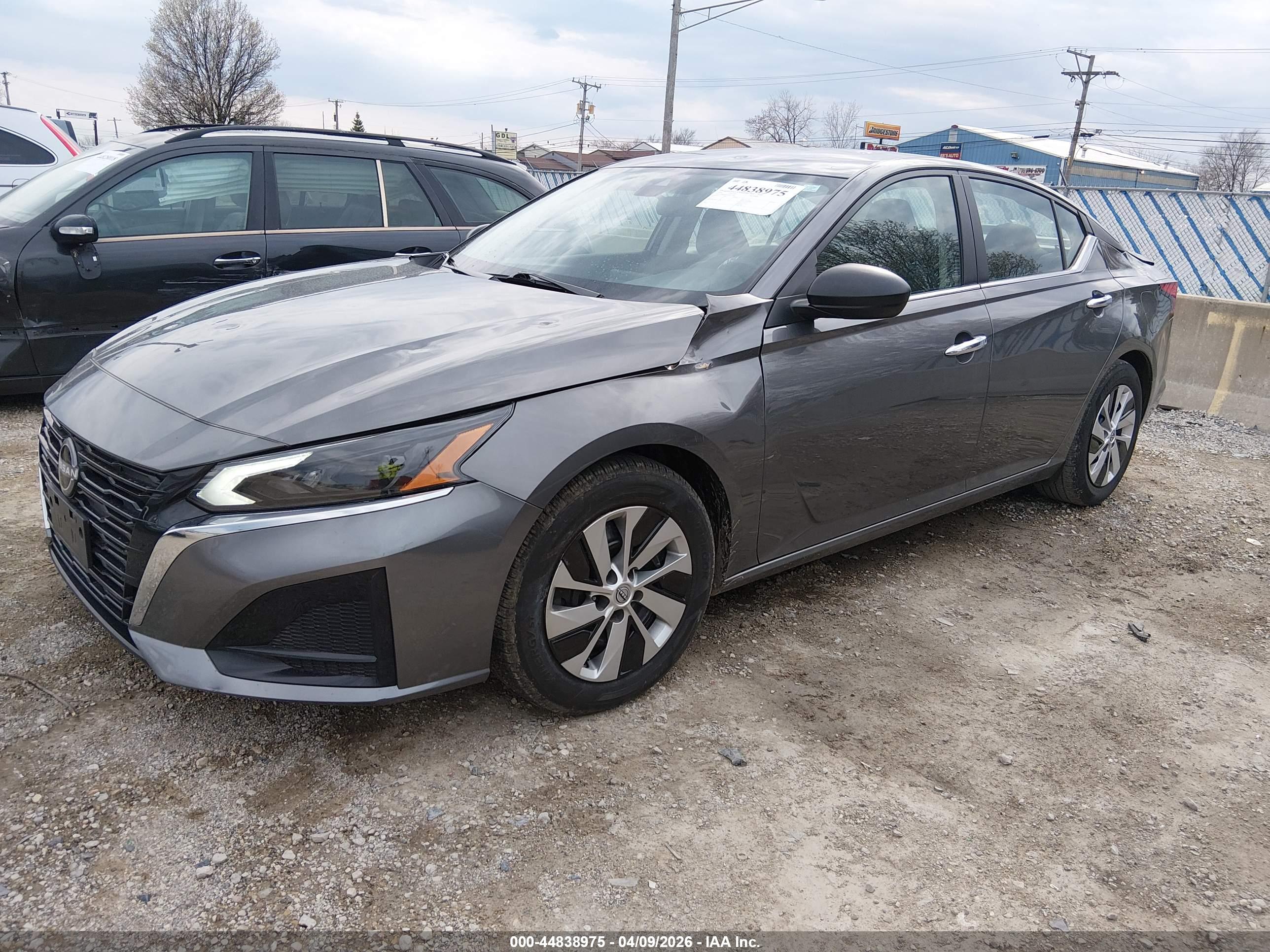 NISSAN ALTIMA image 2