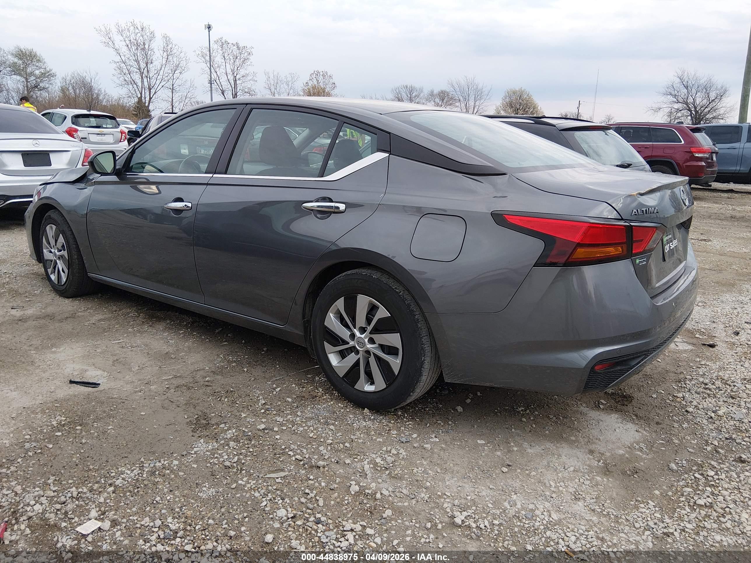 NISSAN ALTIMA image 3
