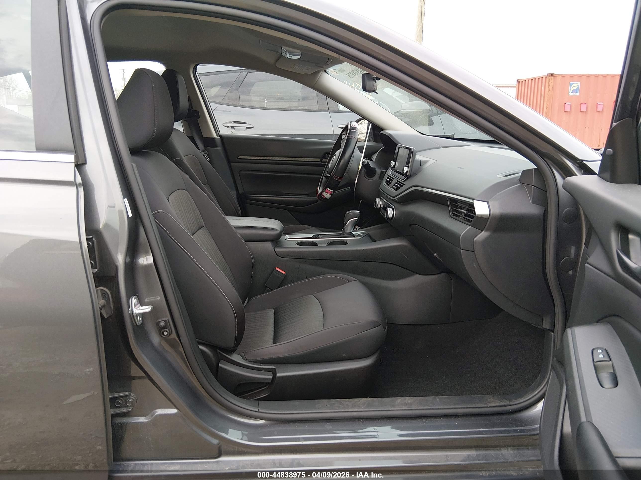 NISSAN ALTIMA image 5