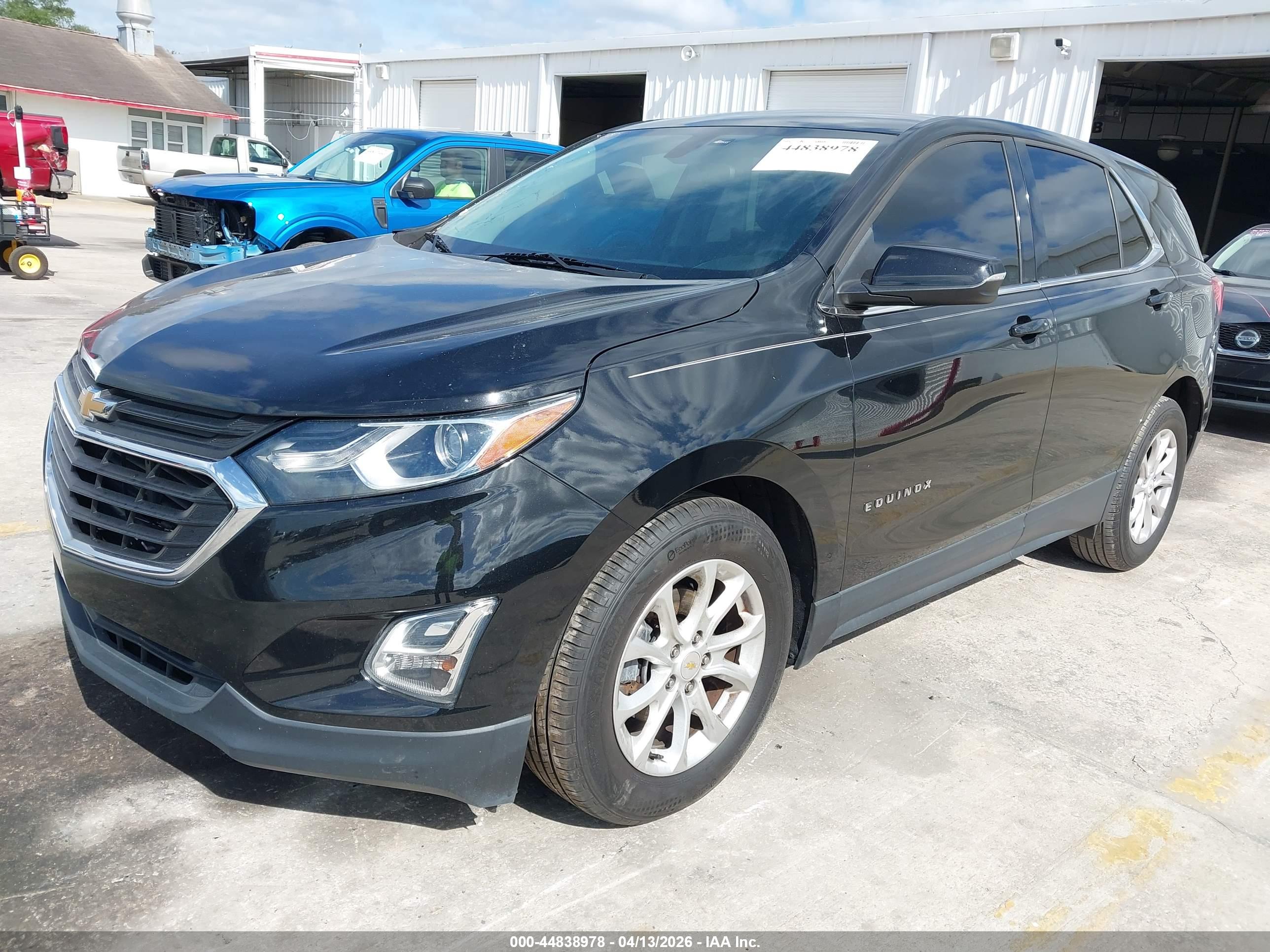 CHEVROLET EQUINOX image 2