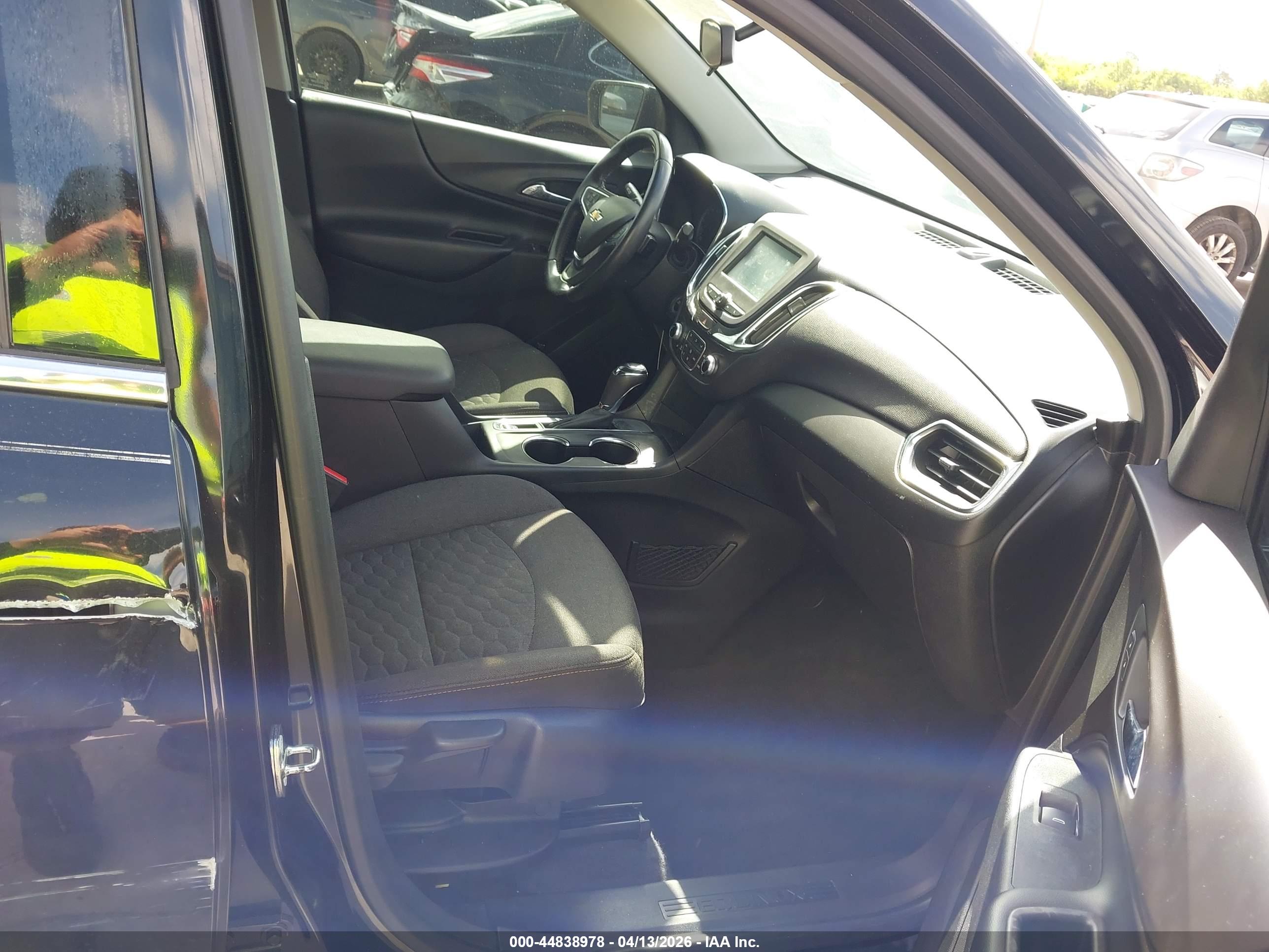 CHEVROLET EQUINOX image 5