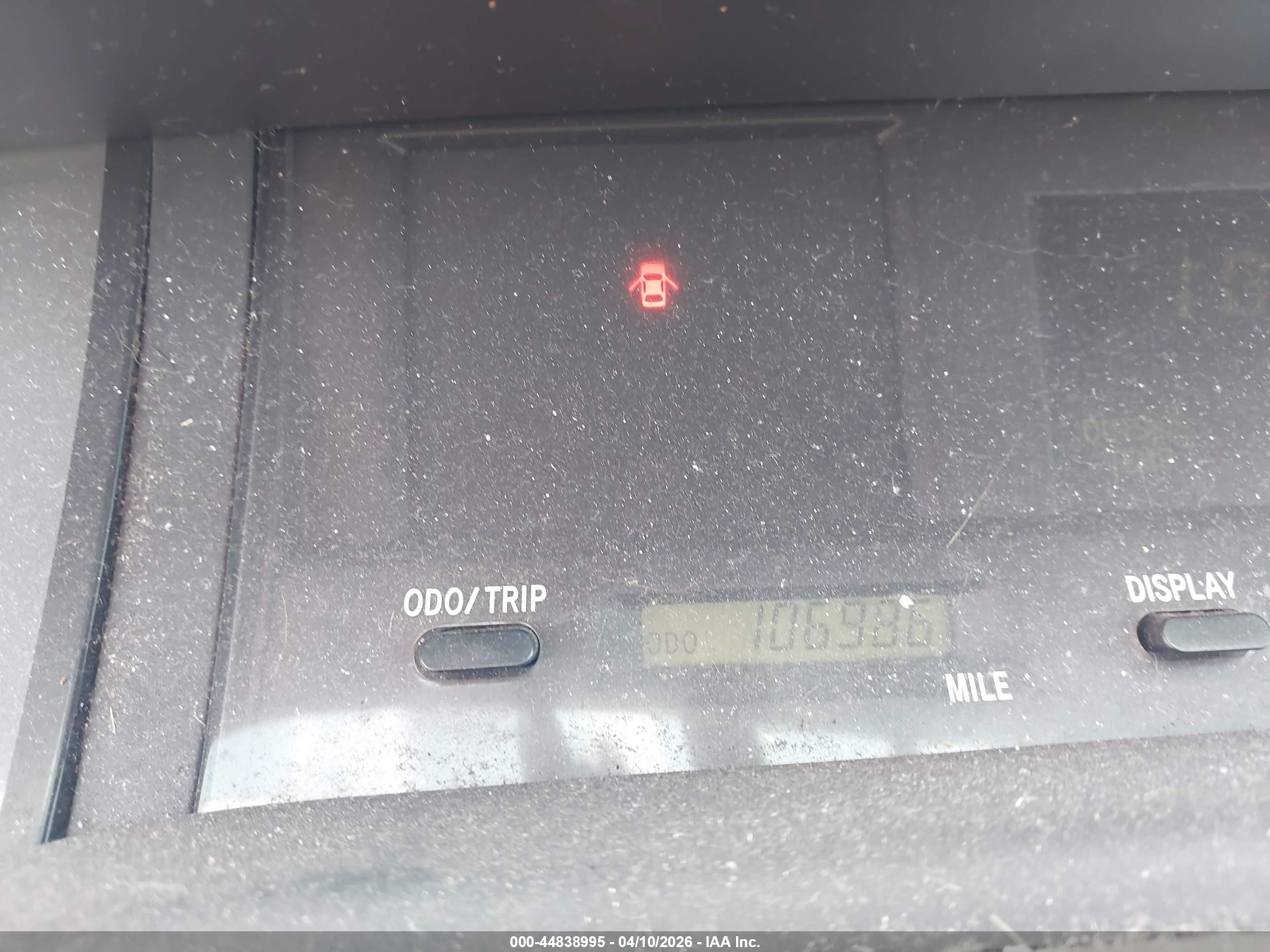 TOYOTA AVALON image 7
