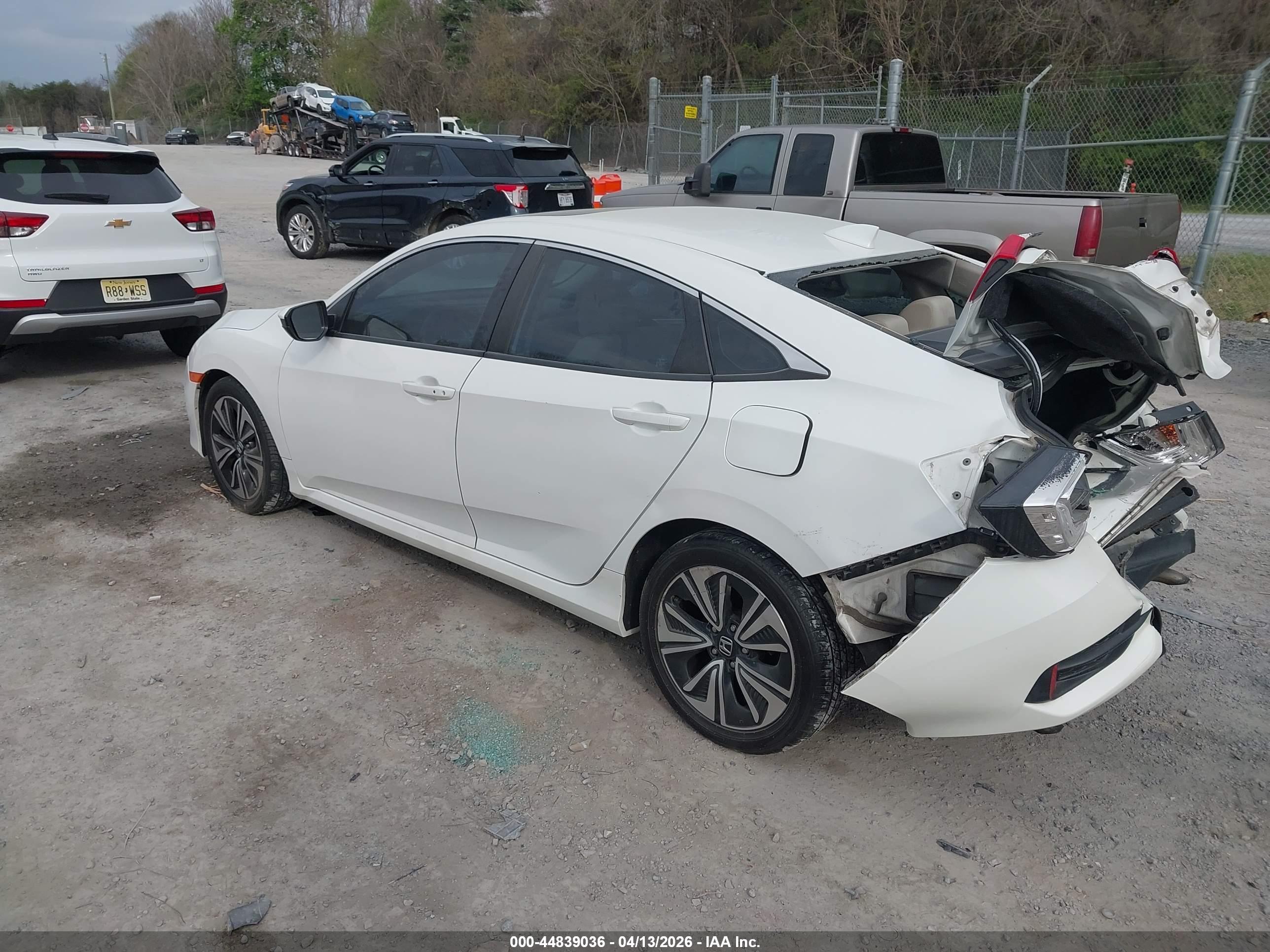HONDA CIVIC image 3
