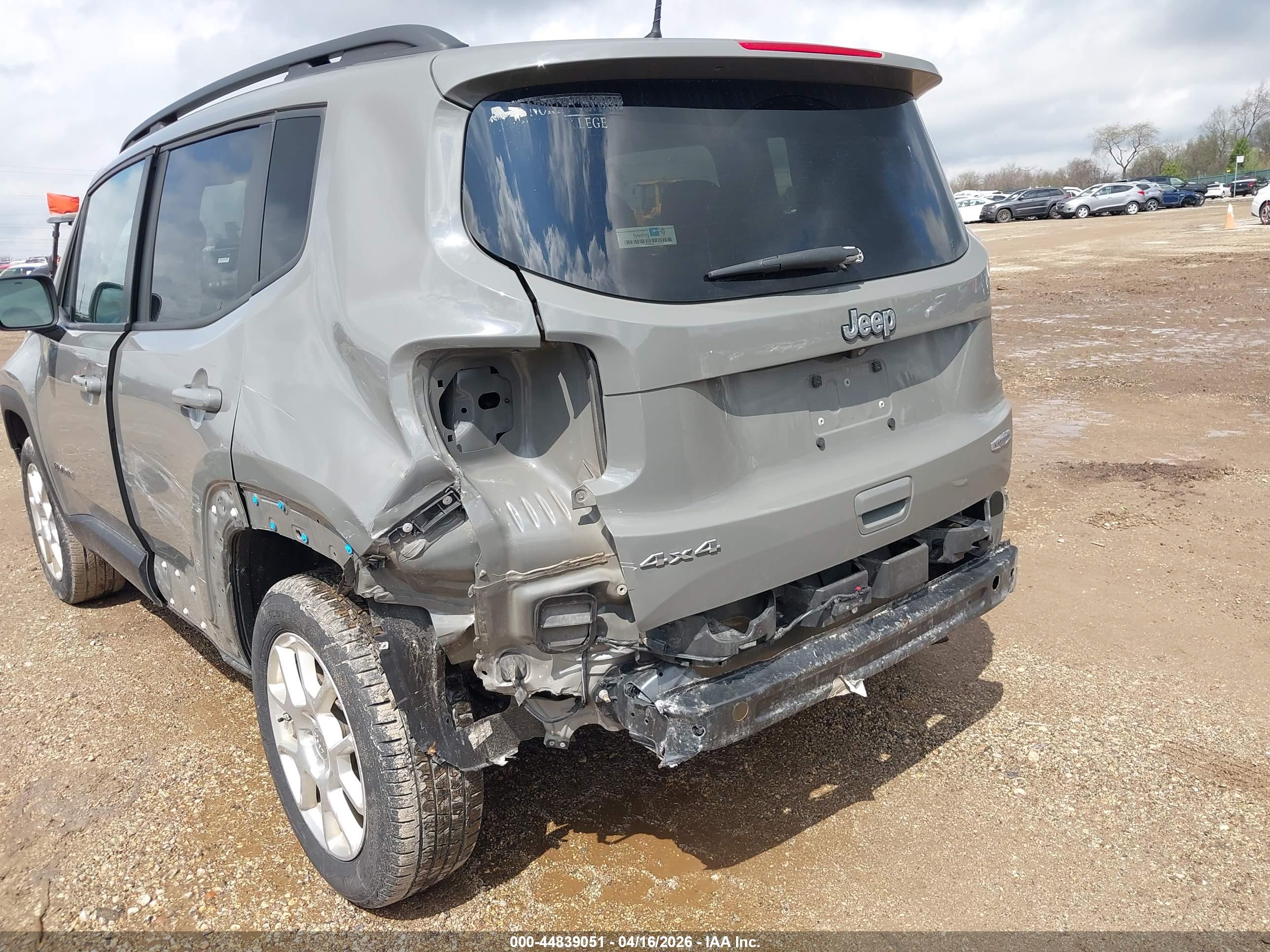 JEEP RENEGADE image 6