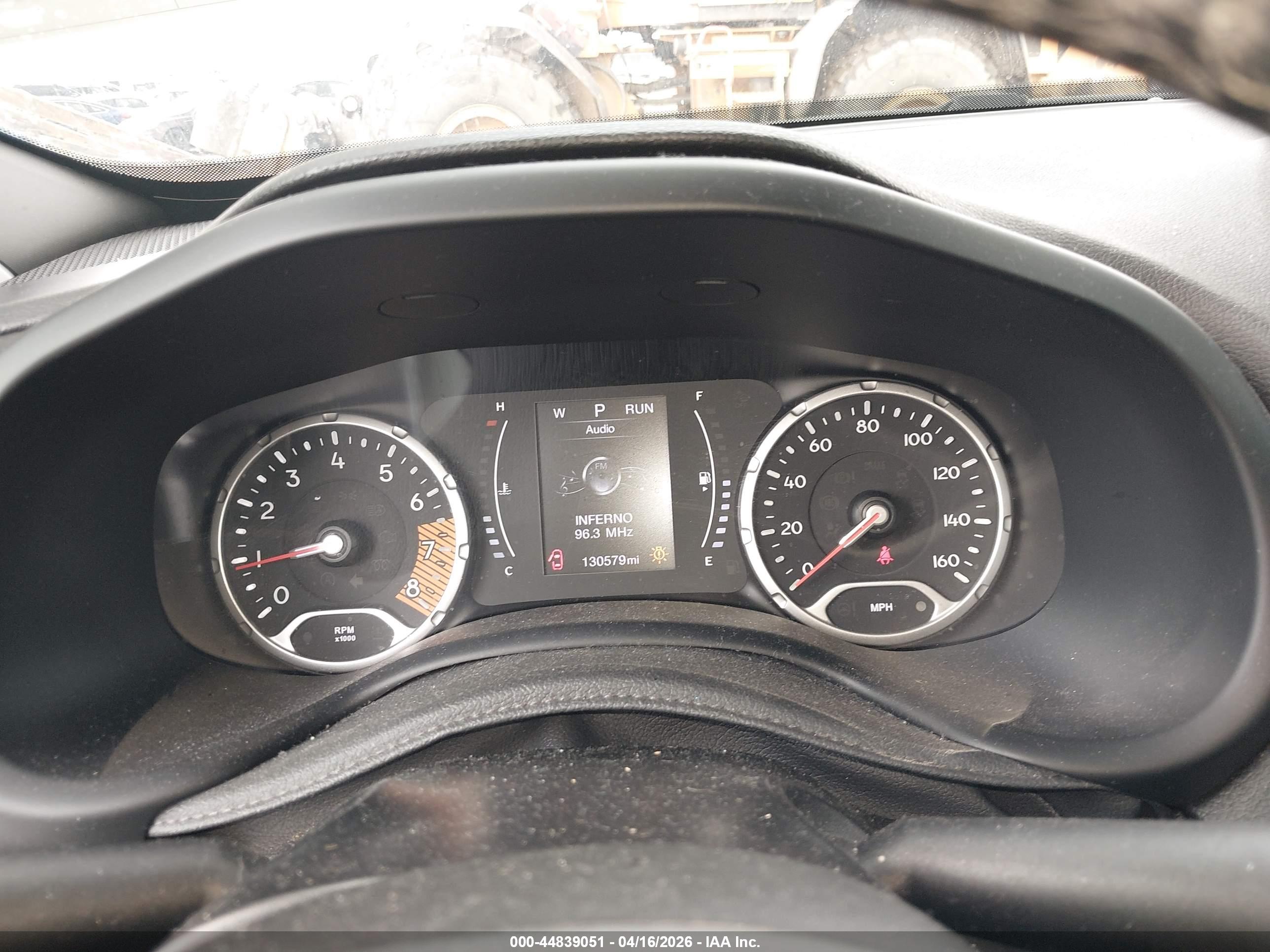 JEEP RENEGADE image 7