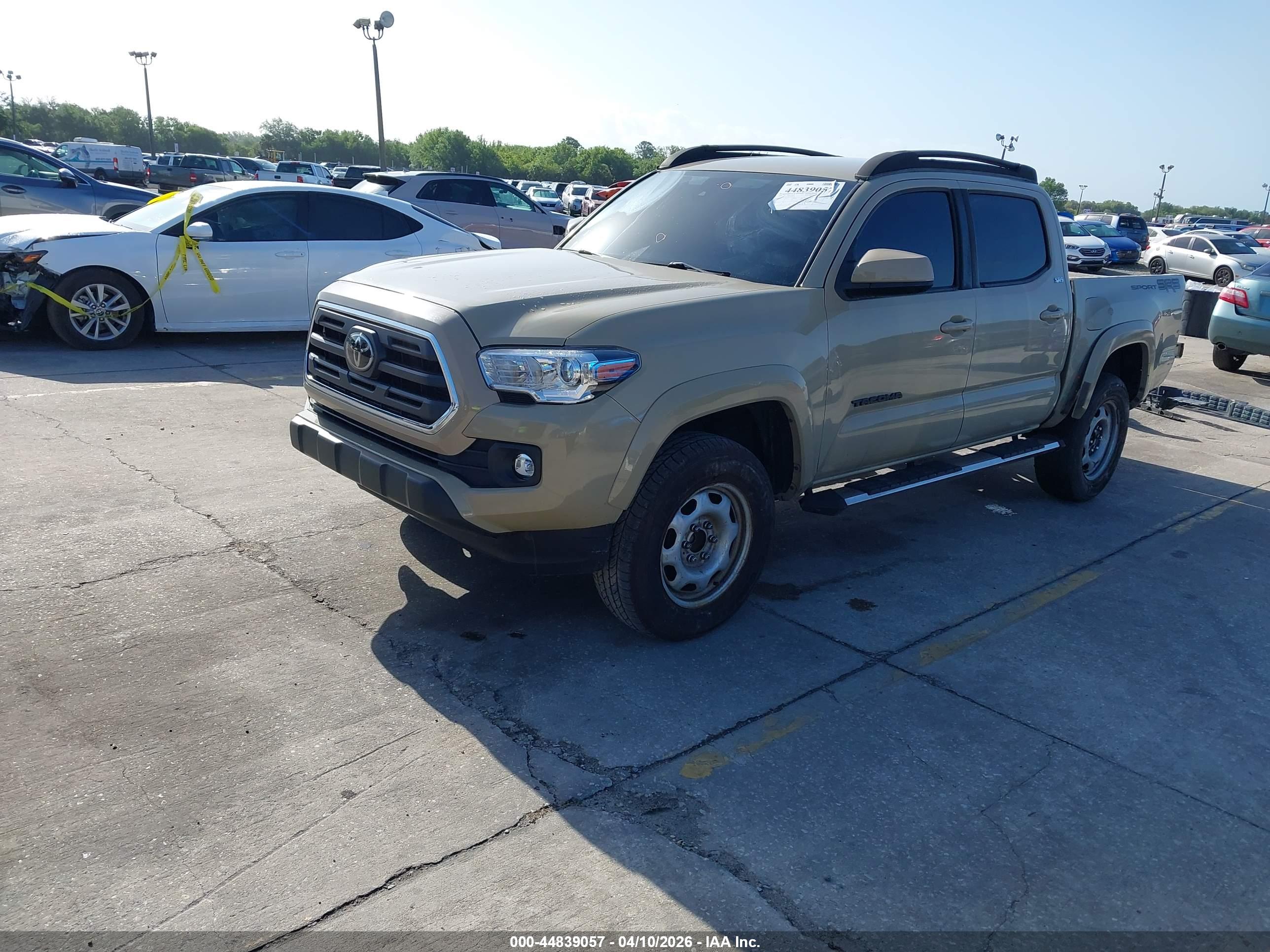 TOYOTA TACOMA image 2