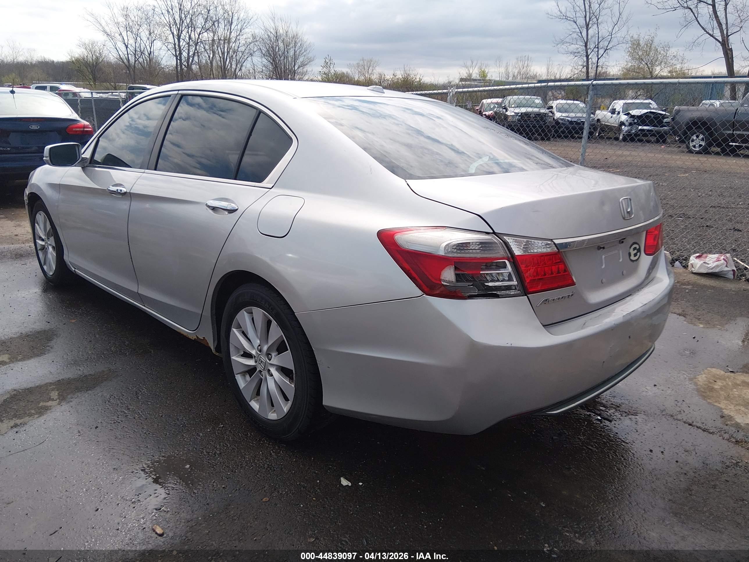 HONDA ACCORD image 3