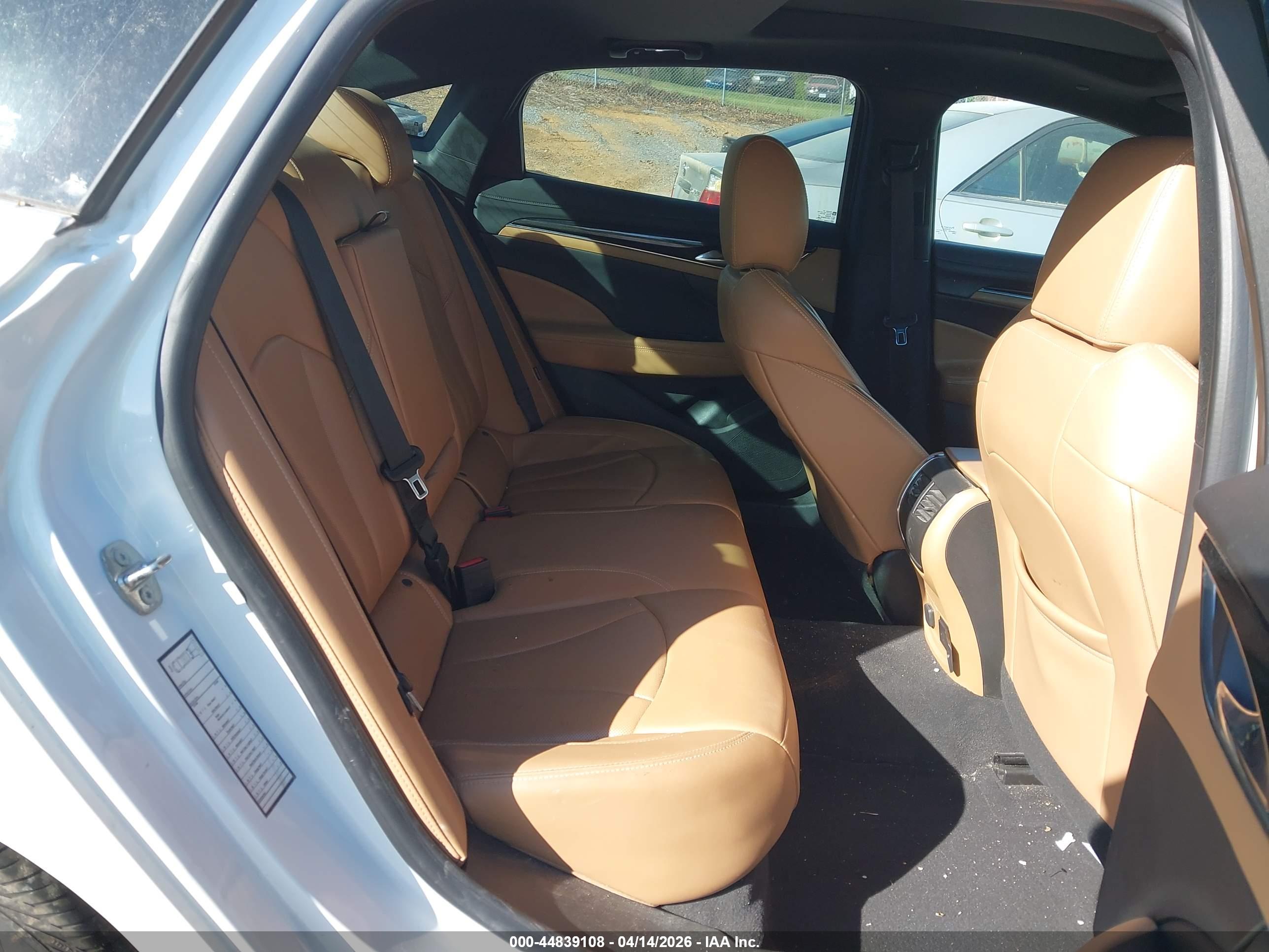 BUICK LACROSSE image 8