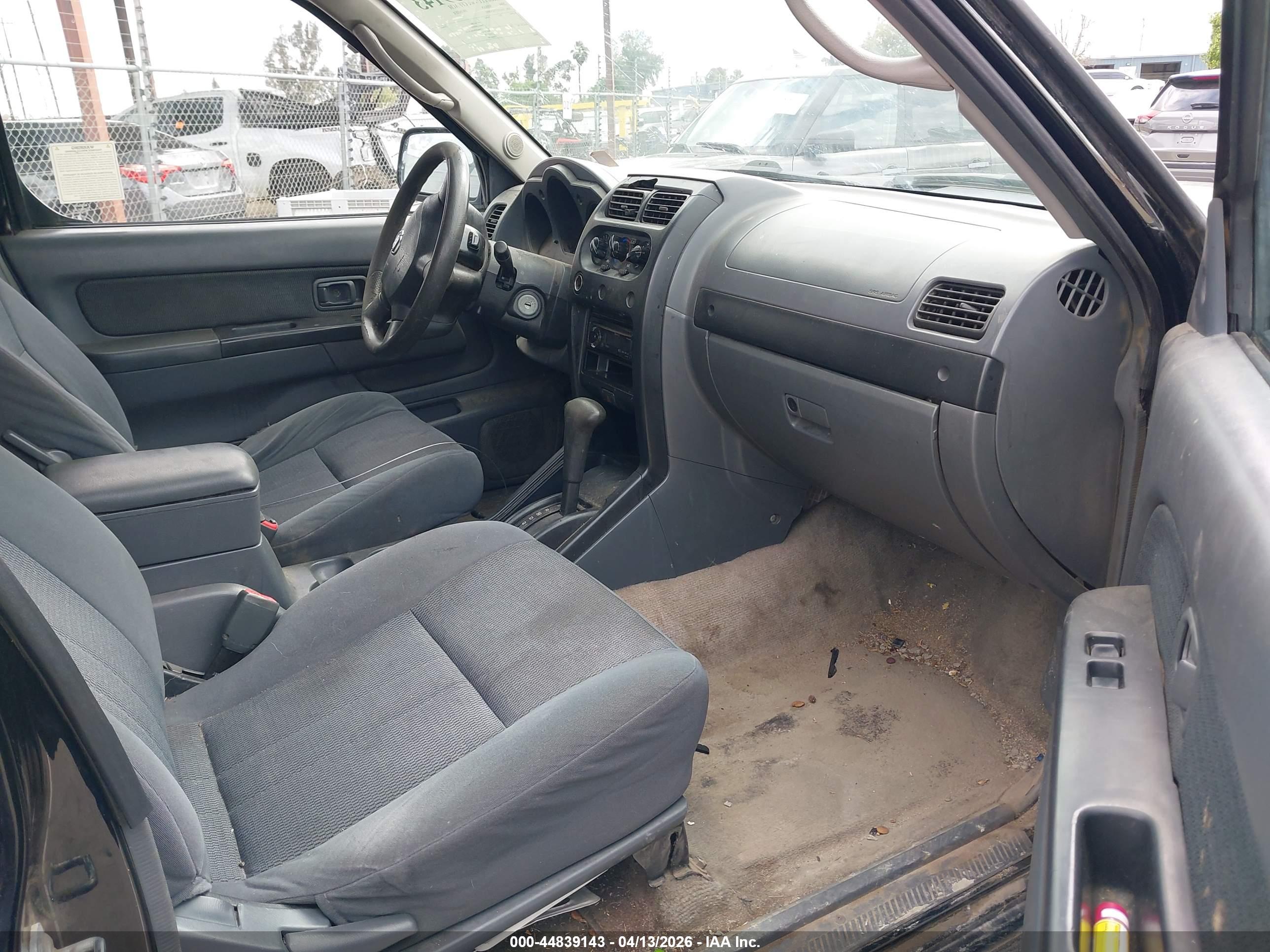 NISSAN FRONTIER image 5