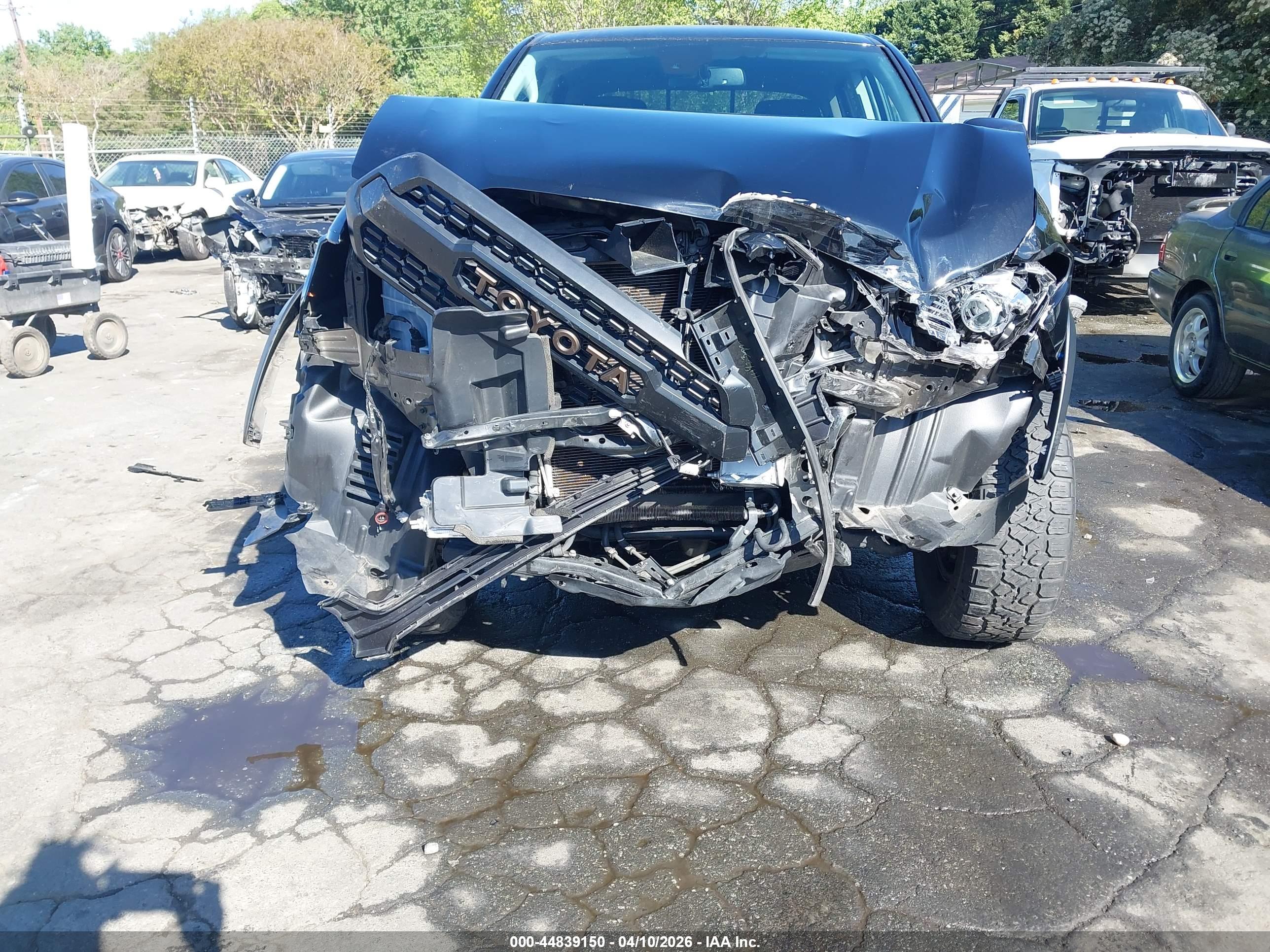 TOYOTA TACOMA image 6